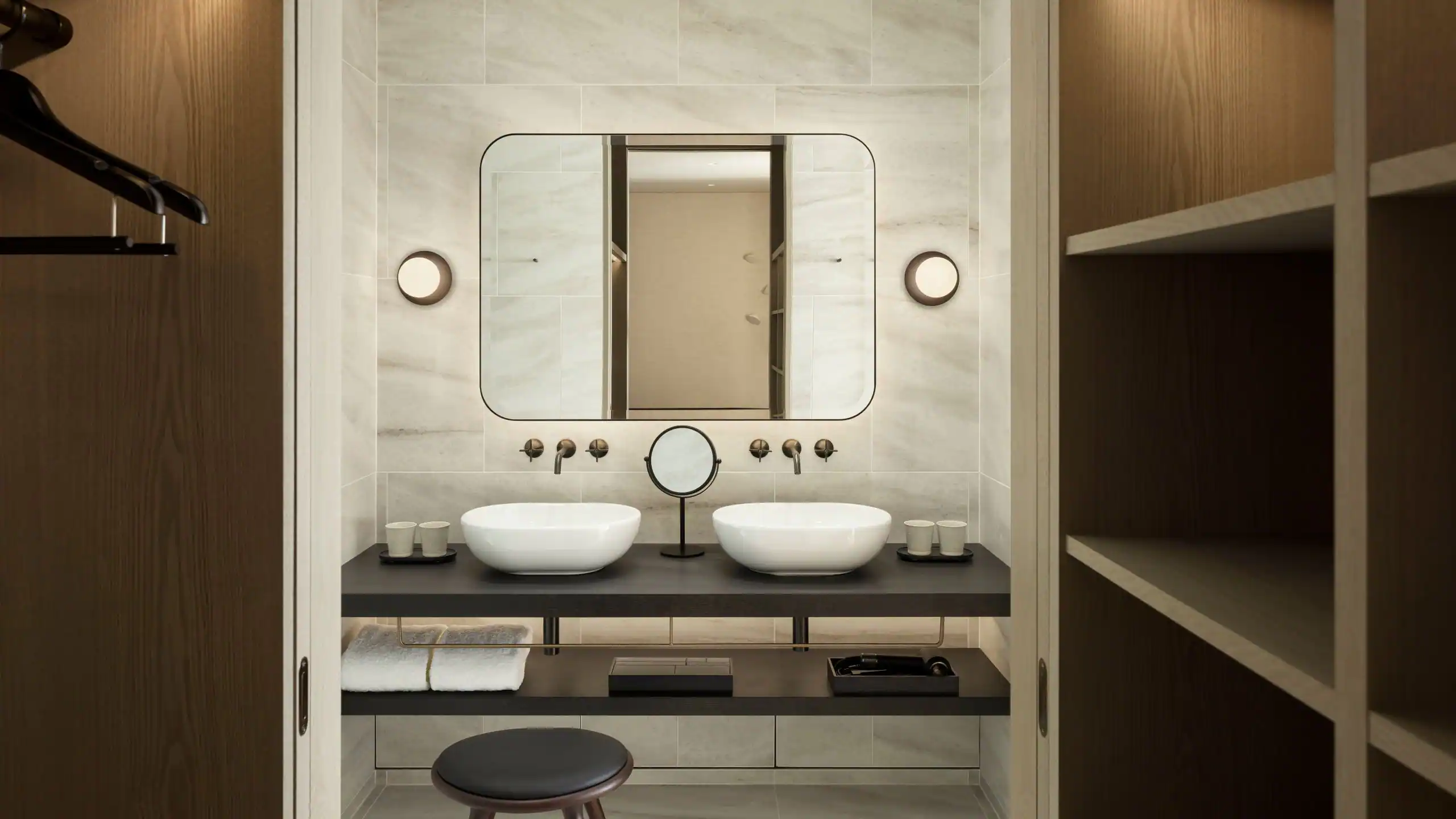 Deluxe Suite, 2 Twin Beds - Image 3