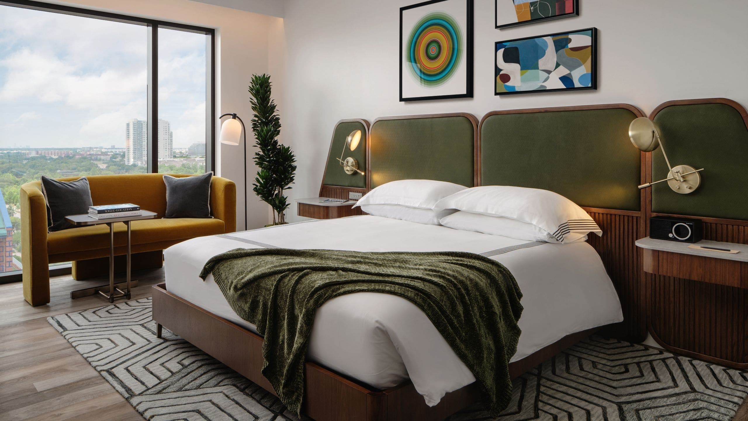 1 King Bed - Image 1