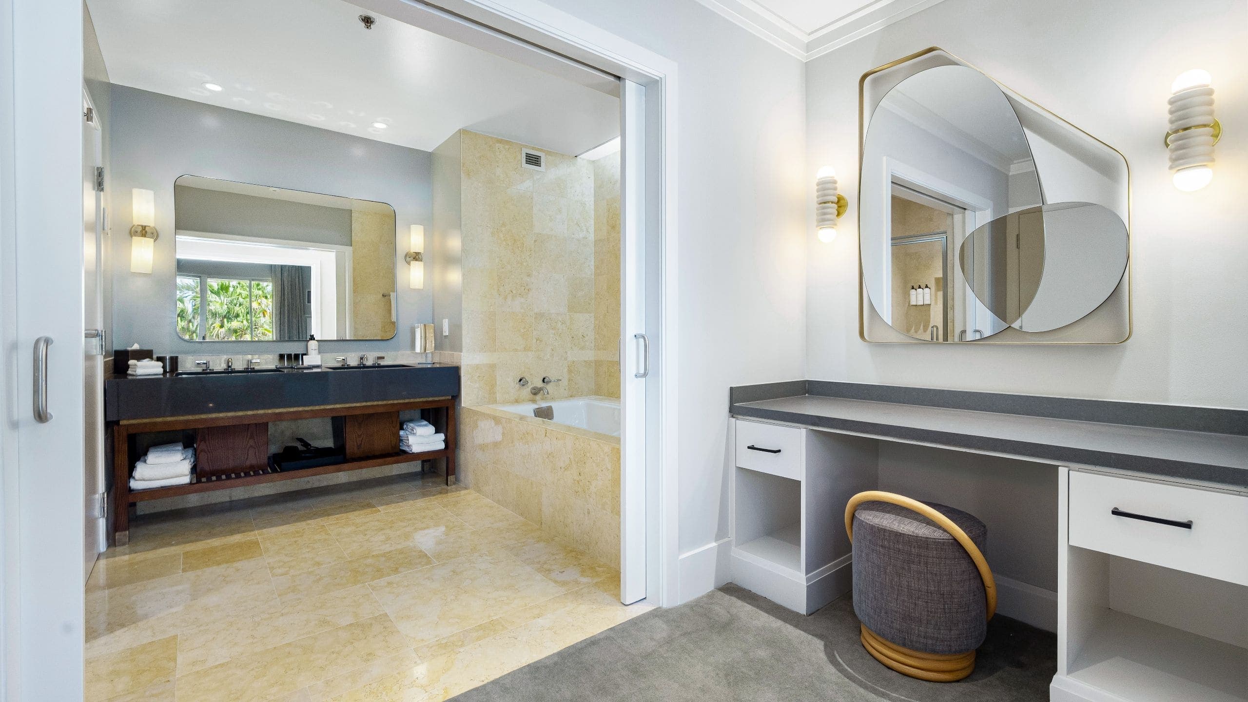 Champions Suite - Image 3