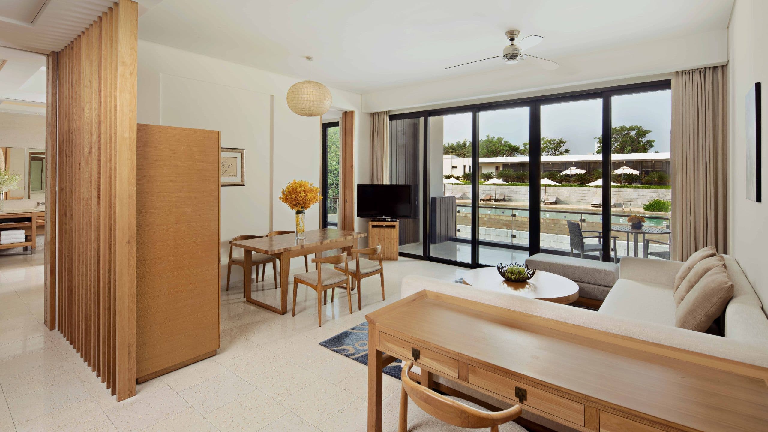 Regency Suite - Image 1