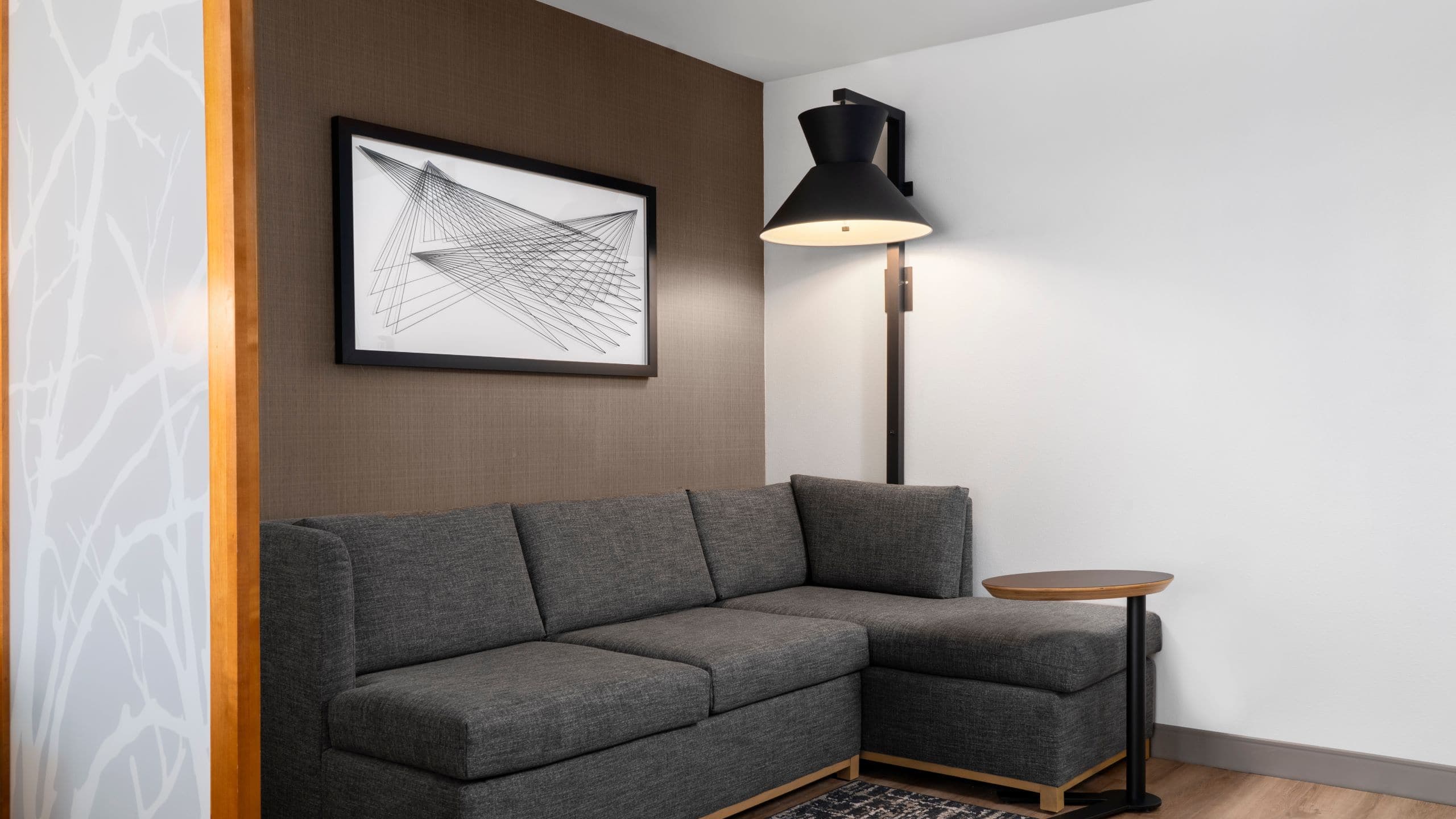 King Bed (with sofa bed) - Image 3