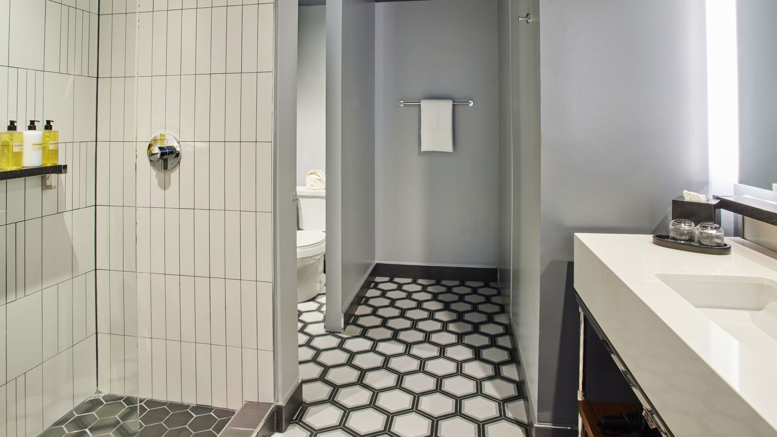 Thompson Dallas - Image 3