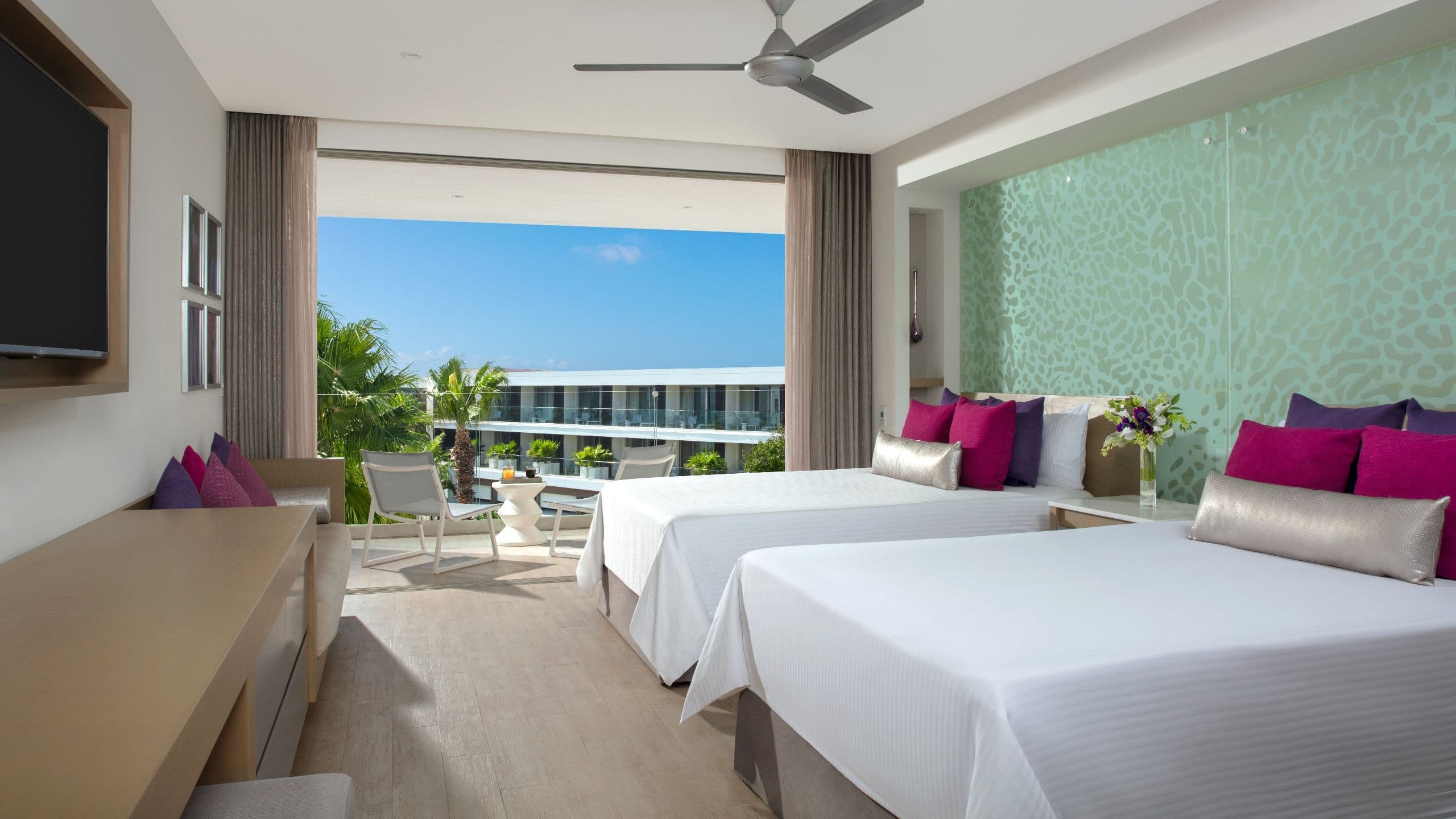 Xhale Club Junior Suite Ocean View Double - Image 1