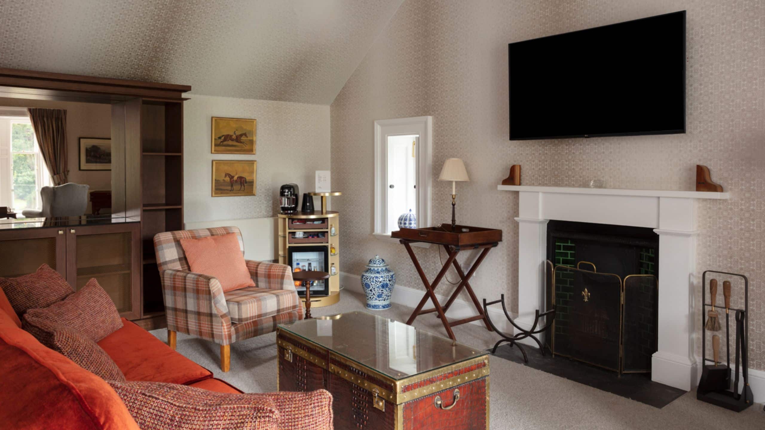 SCHLOSS Roxburghe - Image 3