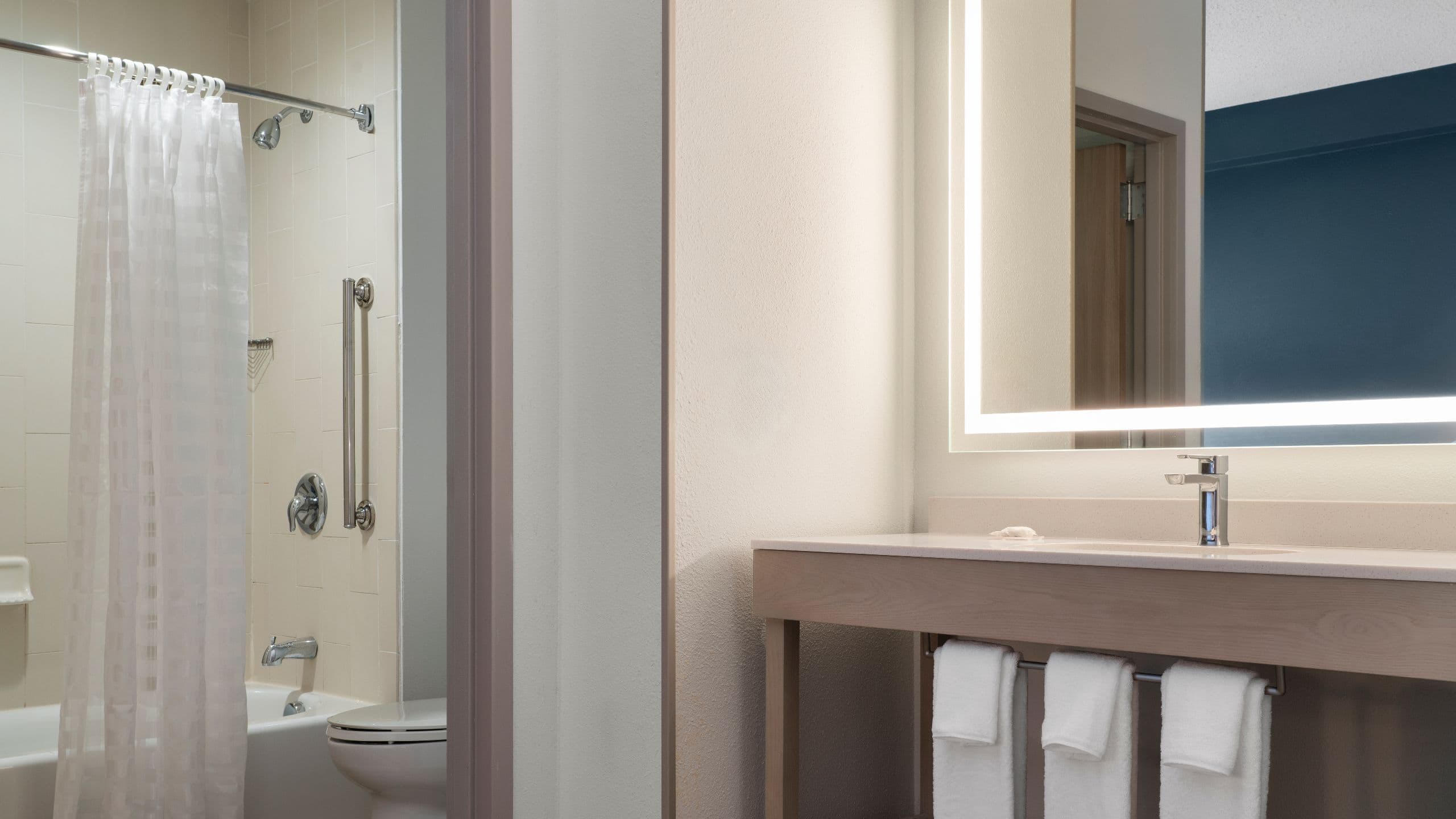 Hyatt Place Secaucus/Meadowlands - Image 4