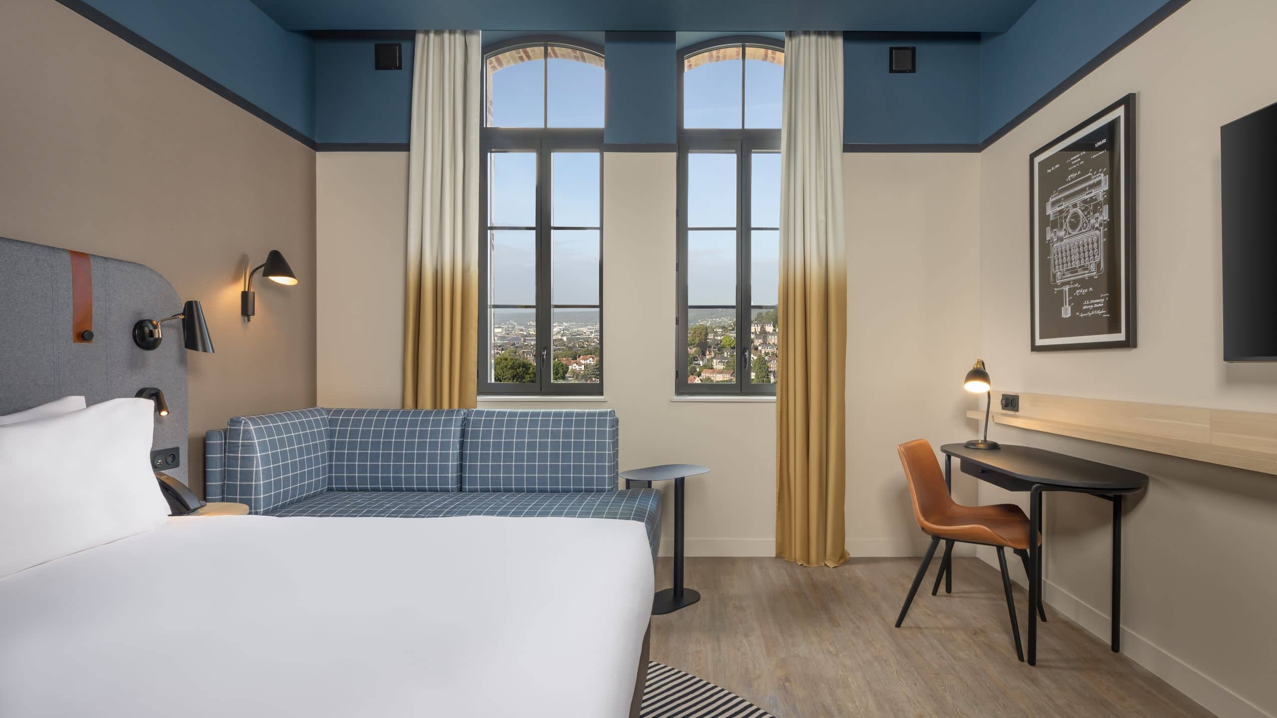 1 King Bed, Garden View - Image 3