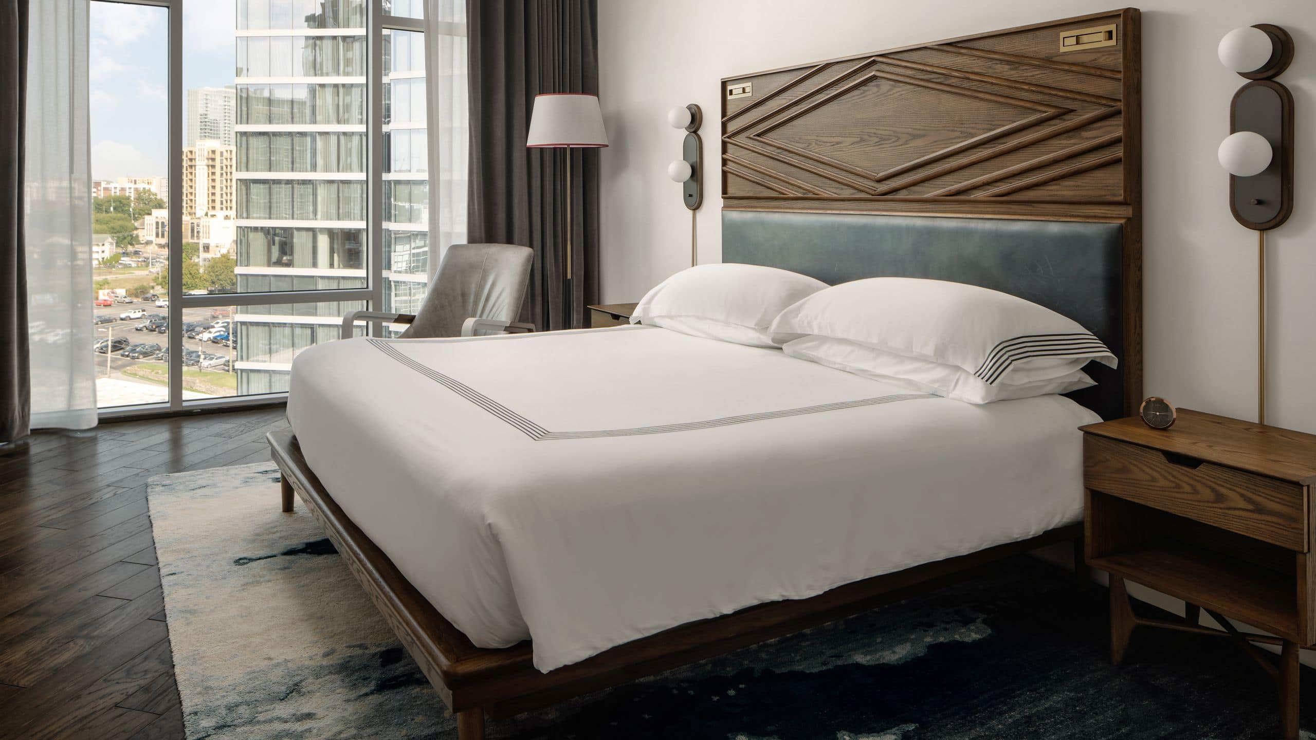 1 King Bed - Image 1