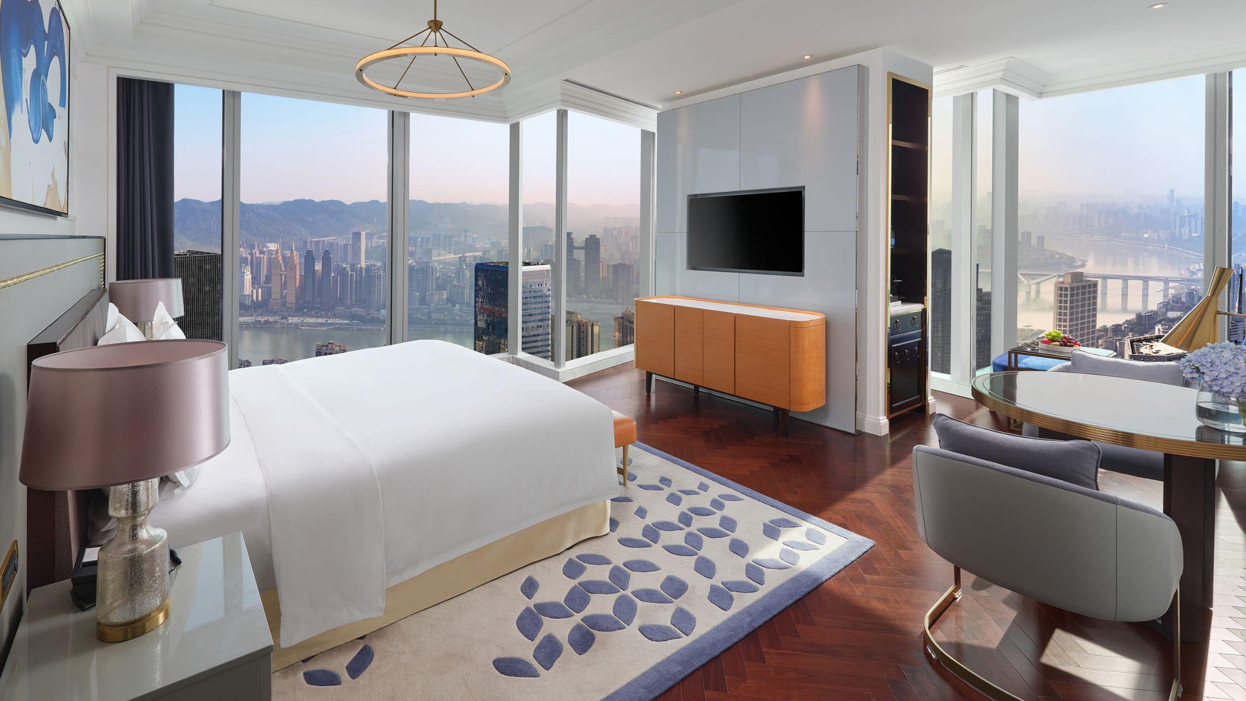 The Lixury Hotel - Image 3