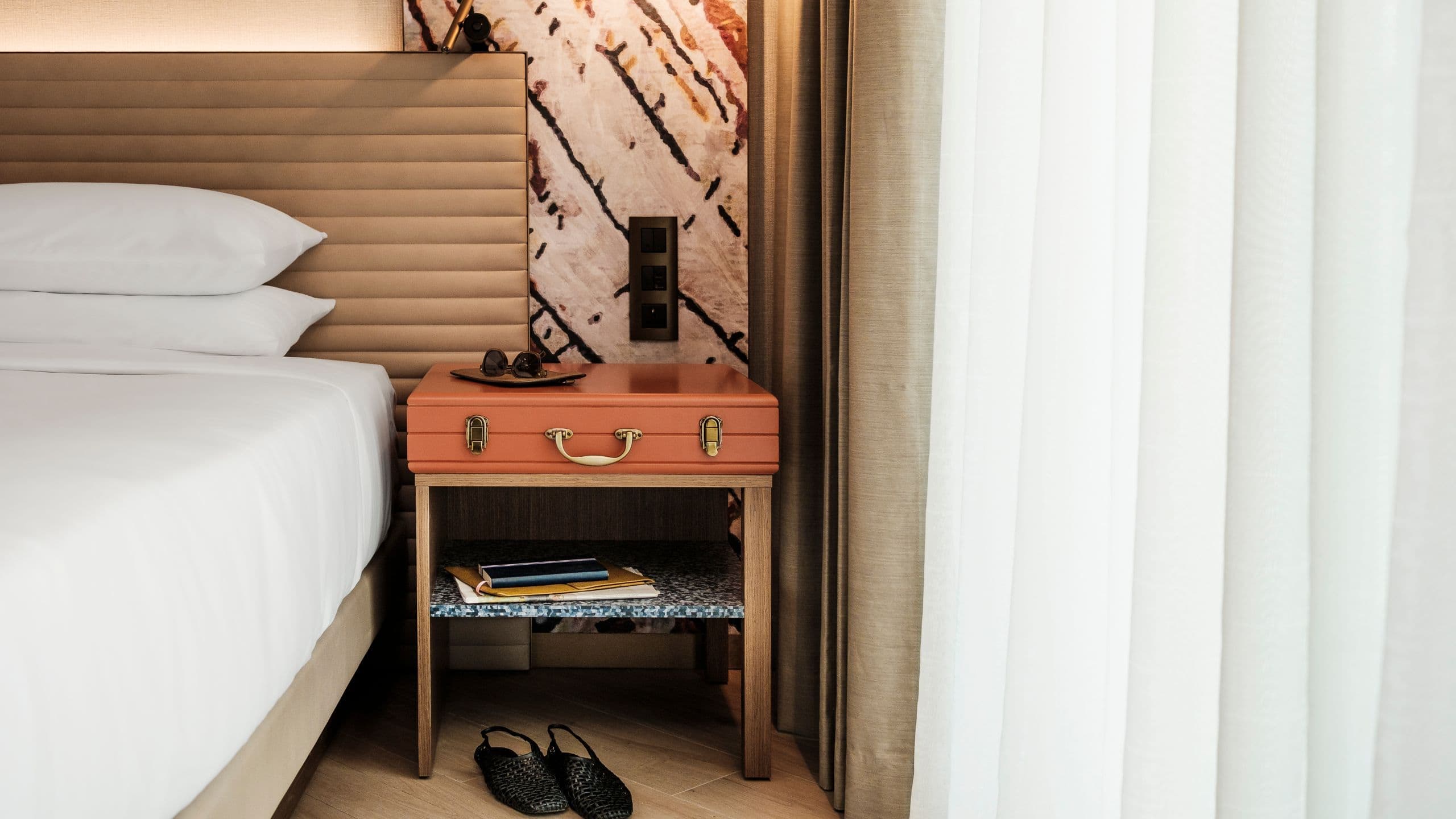 1 King Bed - Image 5