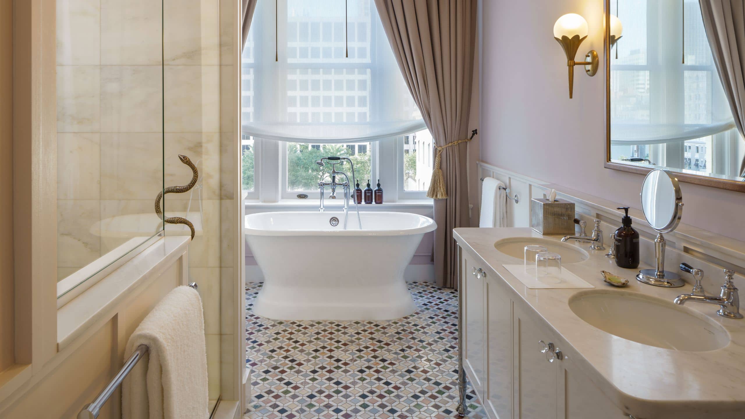 1 Bedroom Suite - Image 4