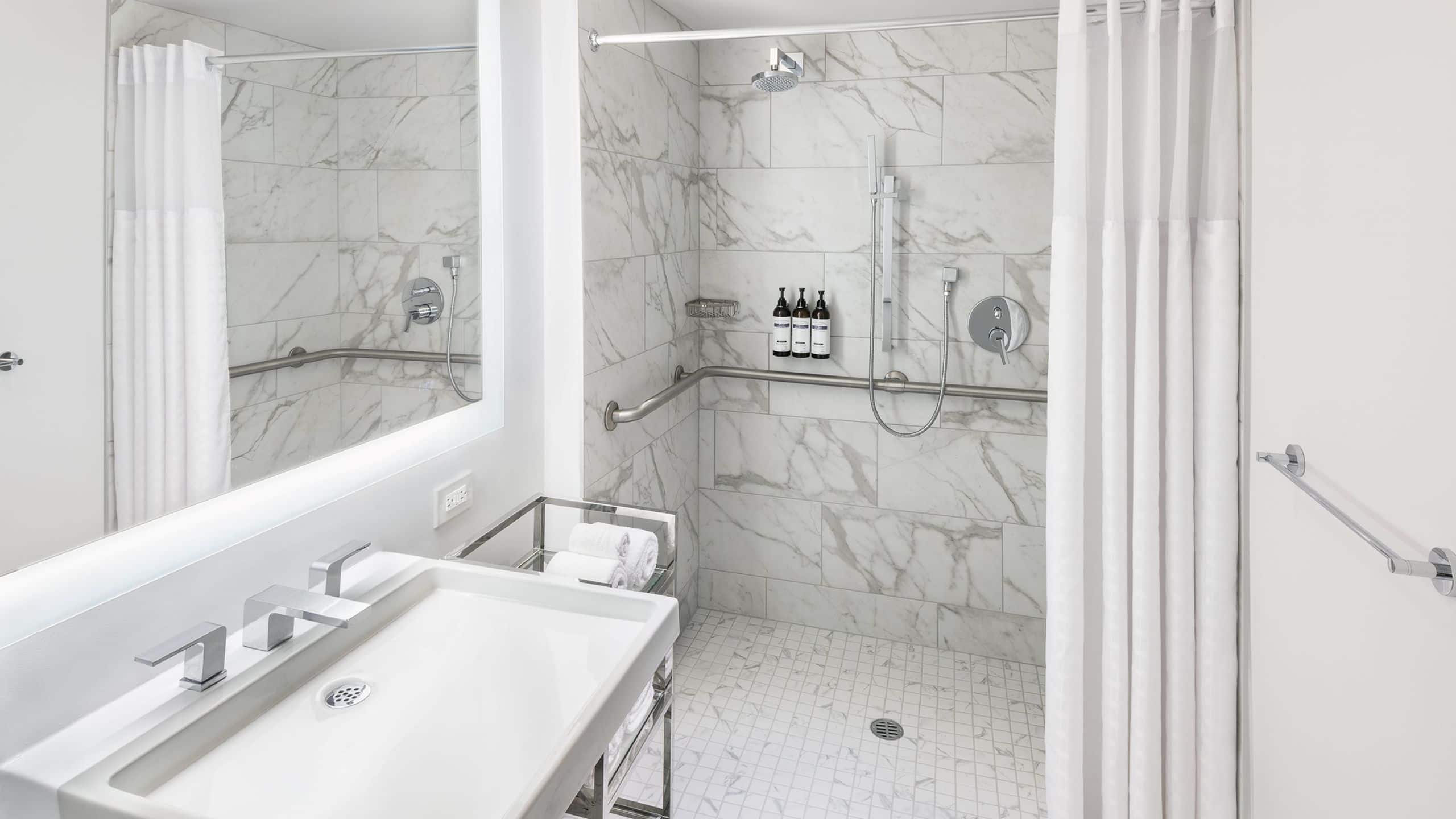 Hyatt Regency Schaumburg, Chicago - Image 3