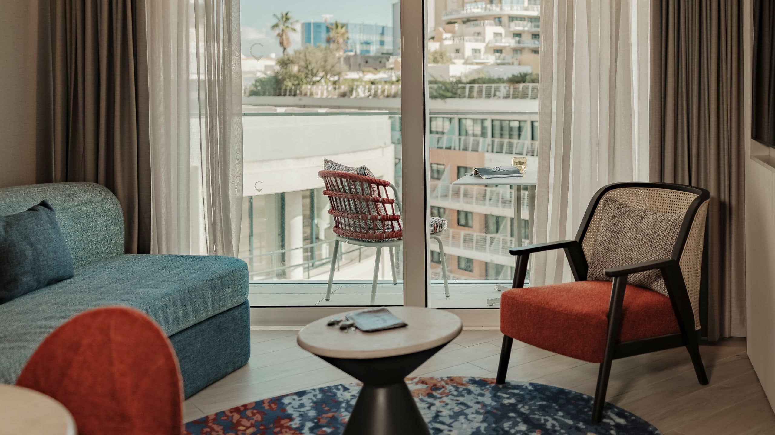 1 Bedroom Suite with Terrace - Image 3