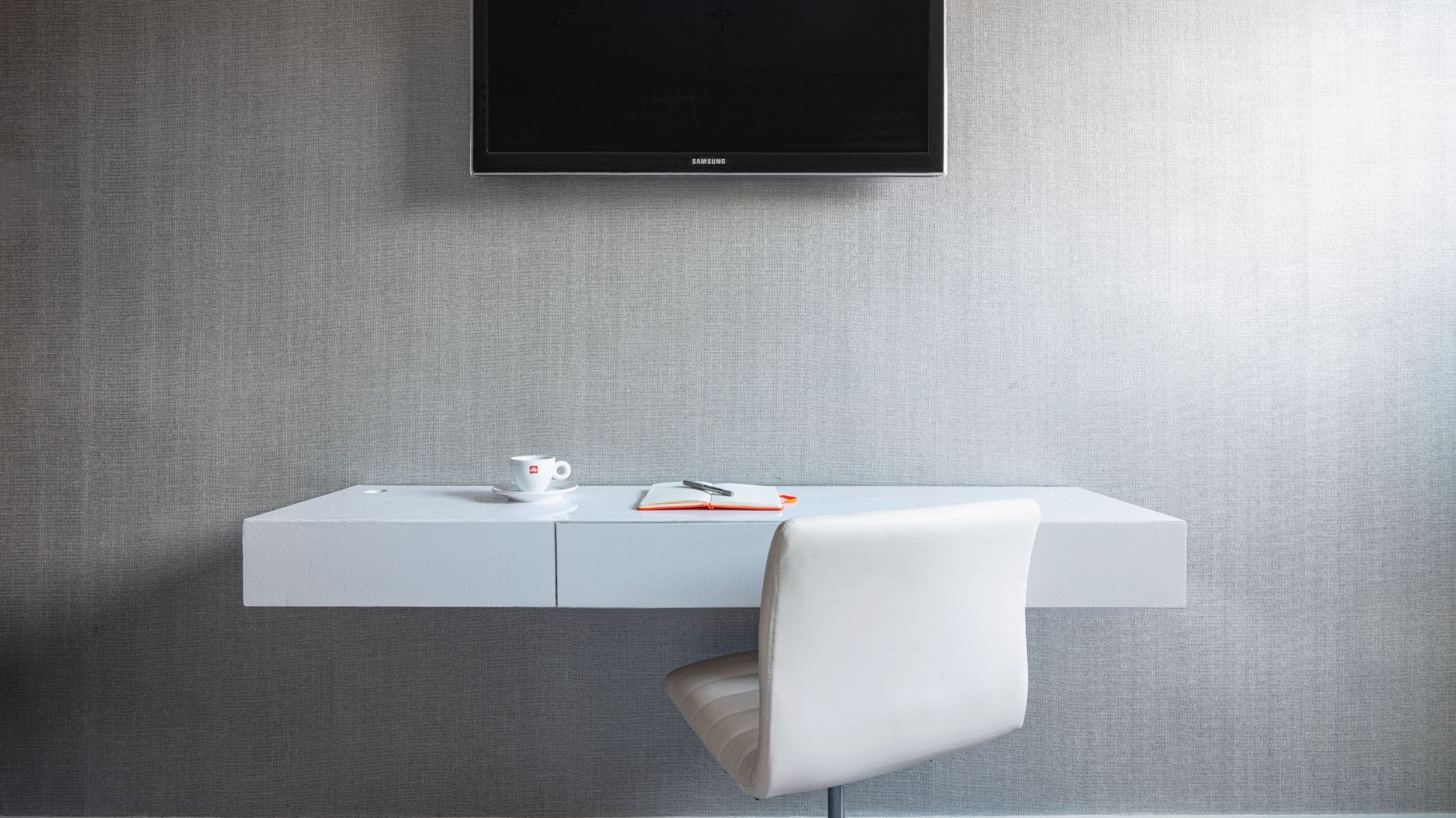 Dream Downtown - Image 4