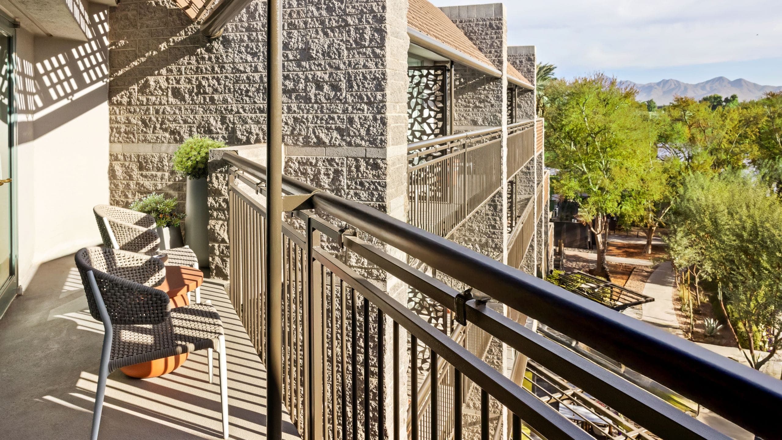 Fountain Court Suite - Image 4