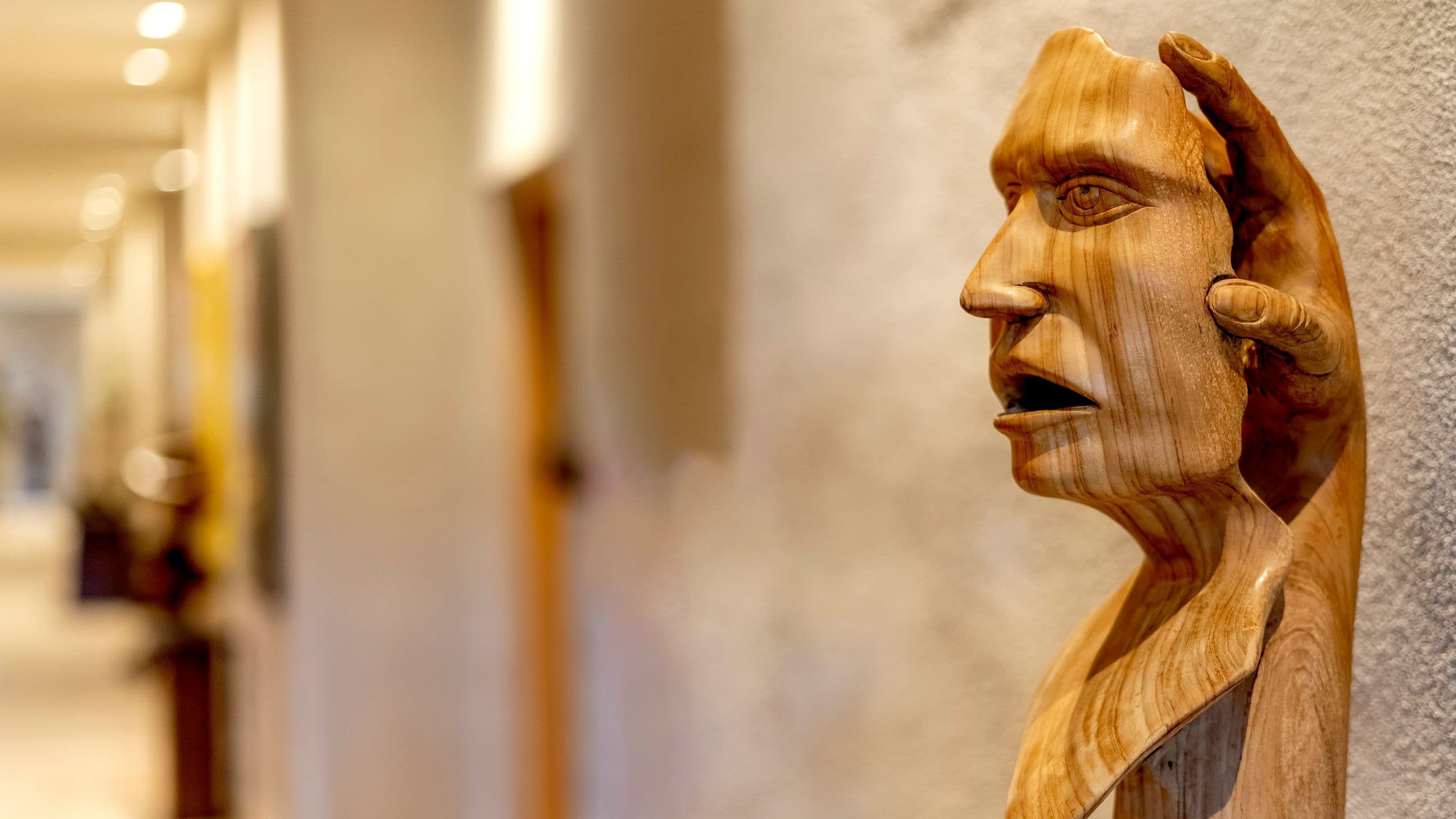 2 Queen Beds Accessible Roll-In Shower - Image 4