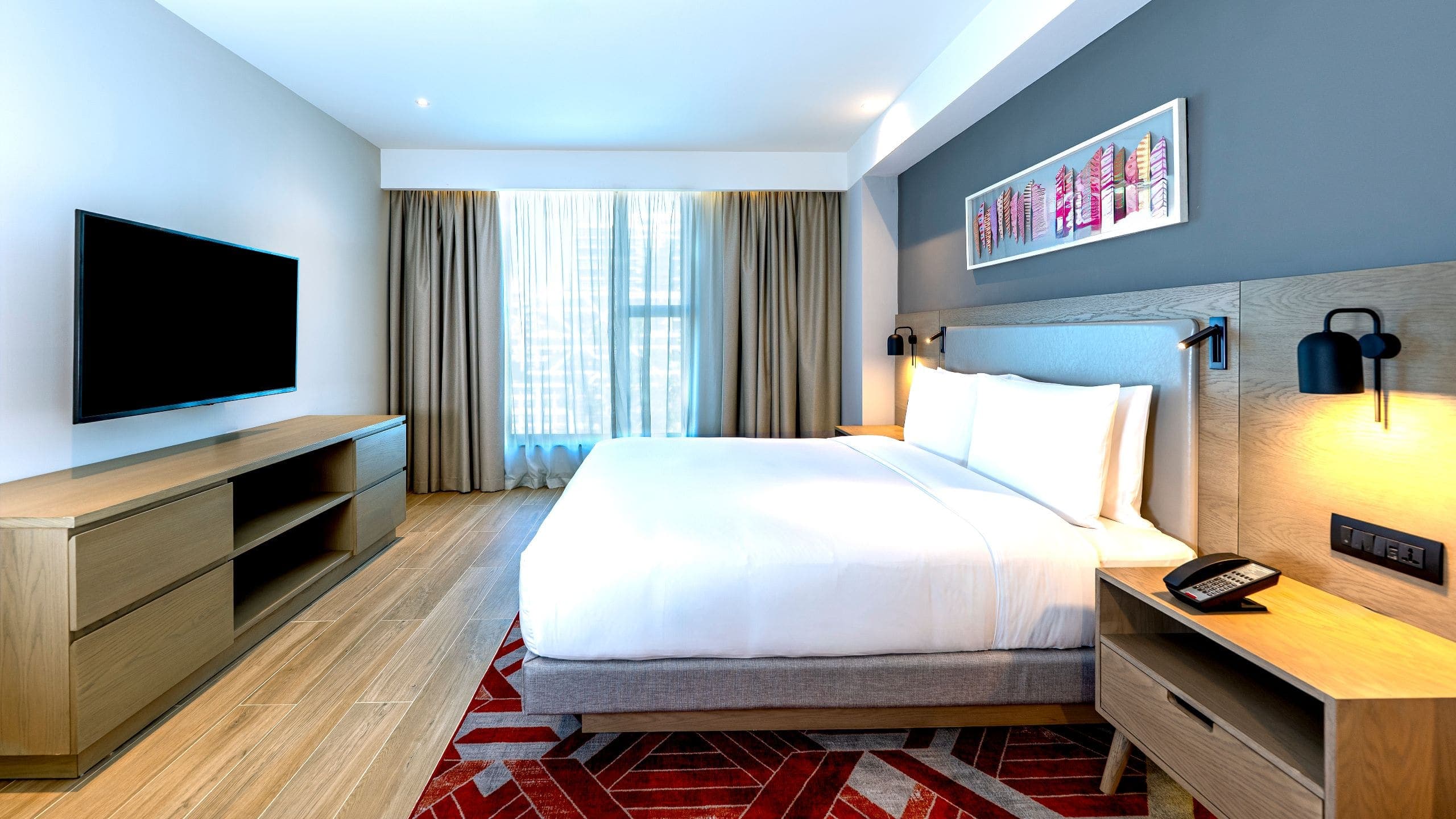 1 King Bed - Image 1