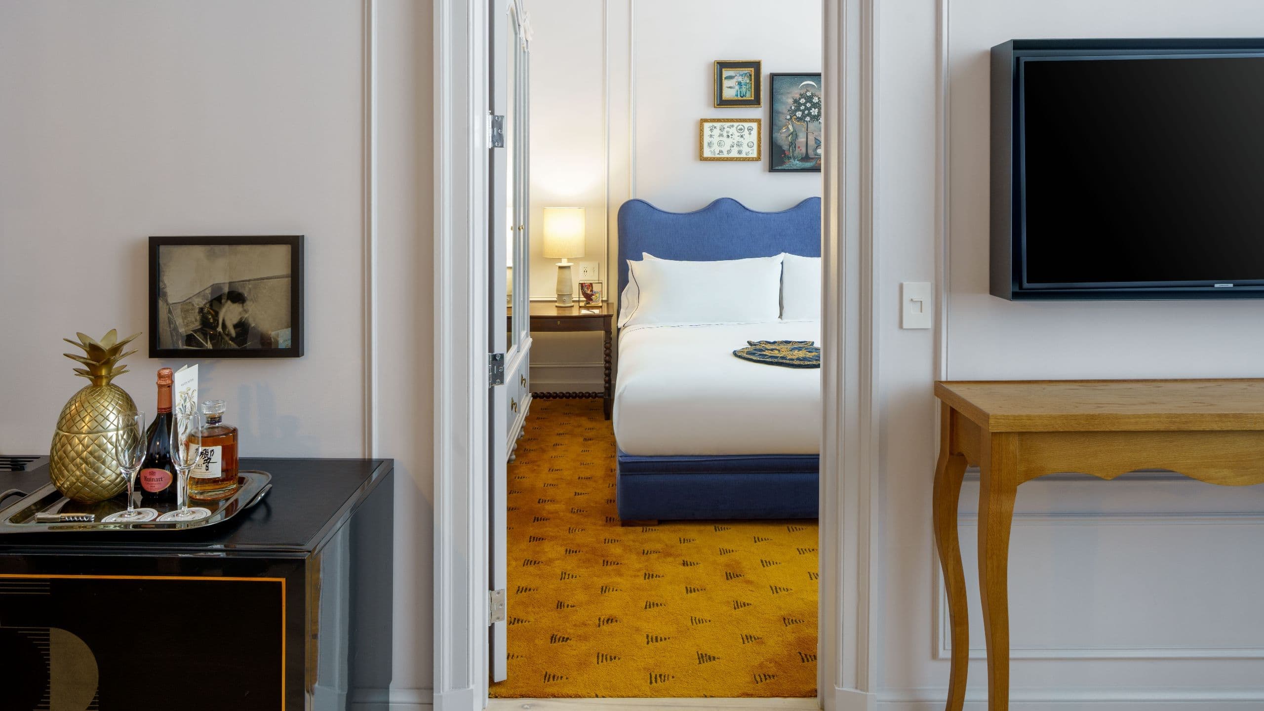 1 Bedroom Suite - Image 2
