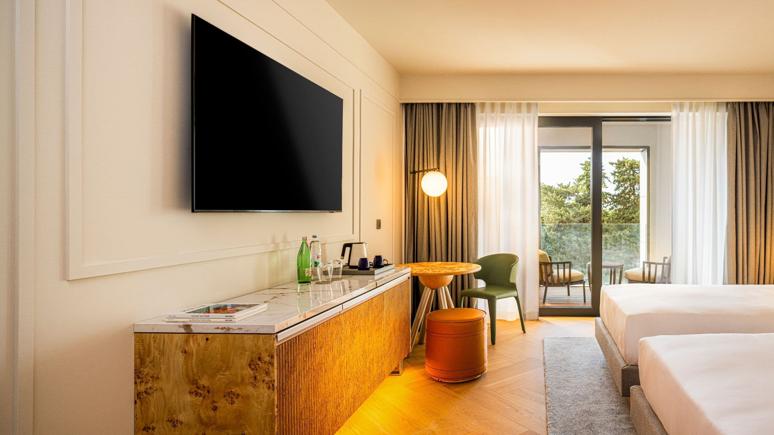2 Twin Beds with Balcony Deluxe - Image 1