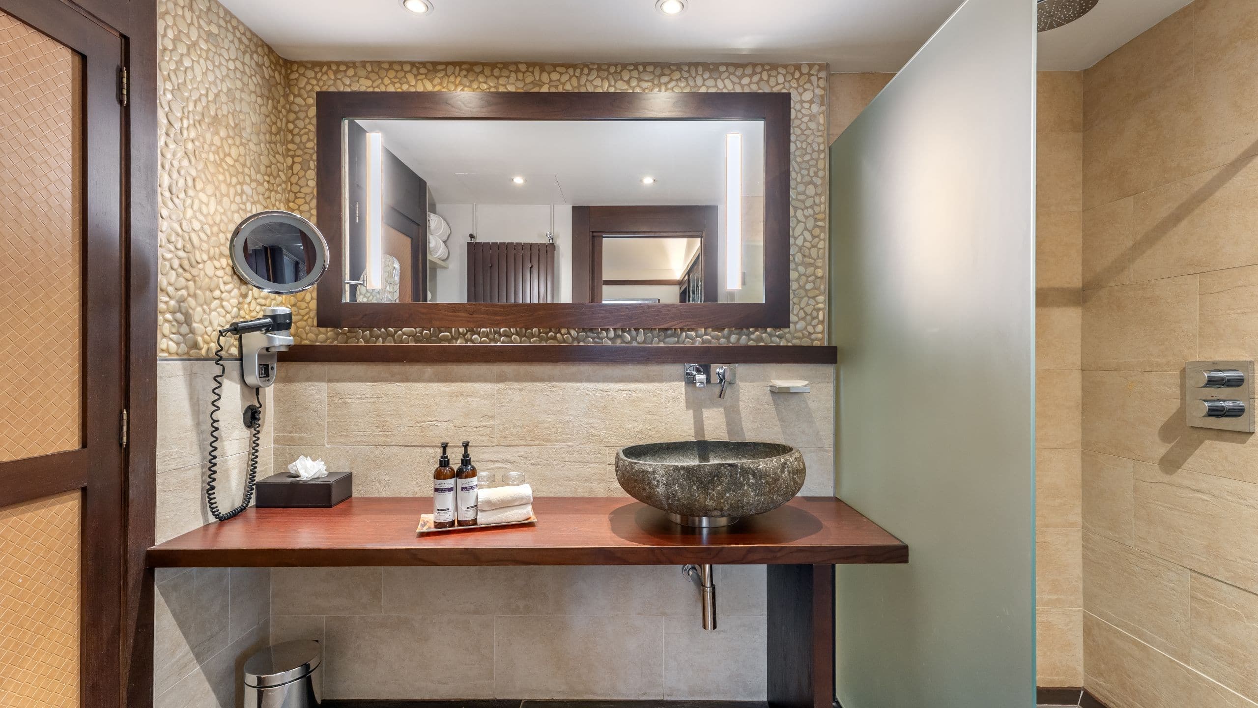 African Suite - Image 6