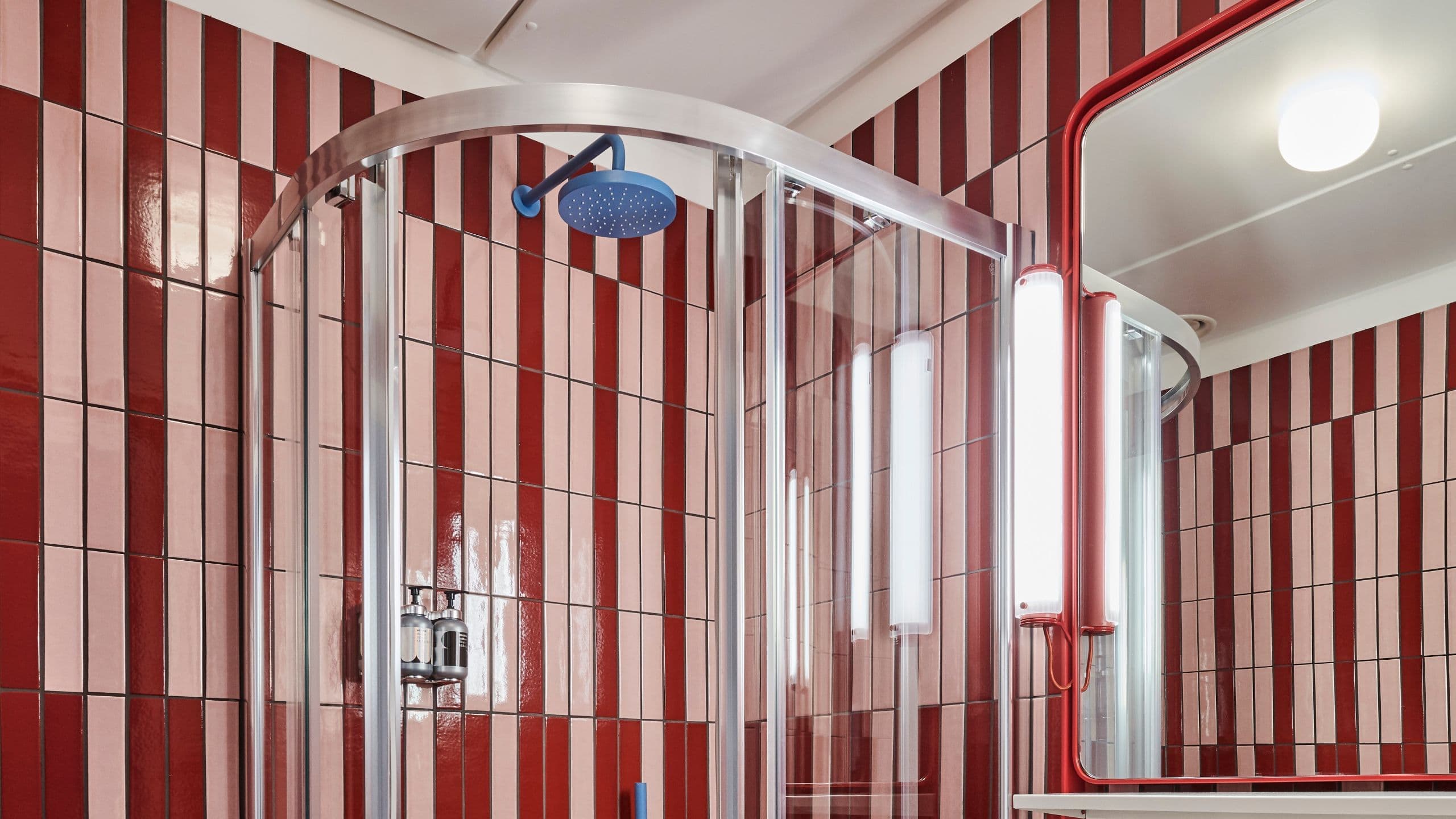 Standard Queen - Image 3