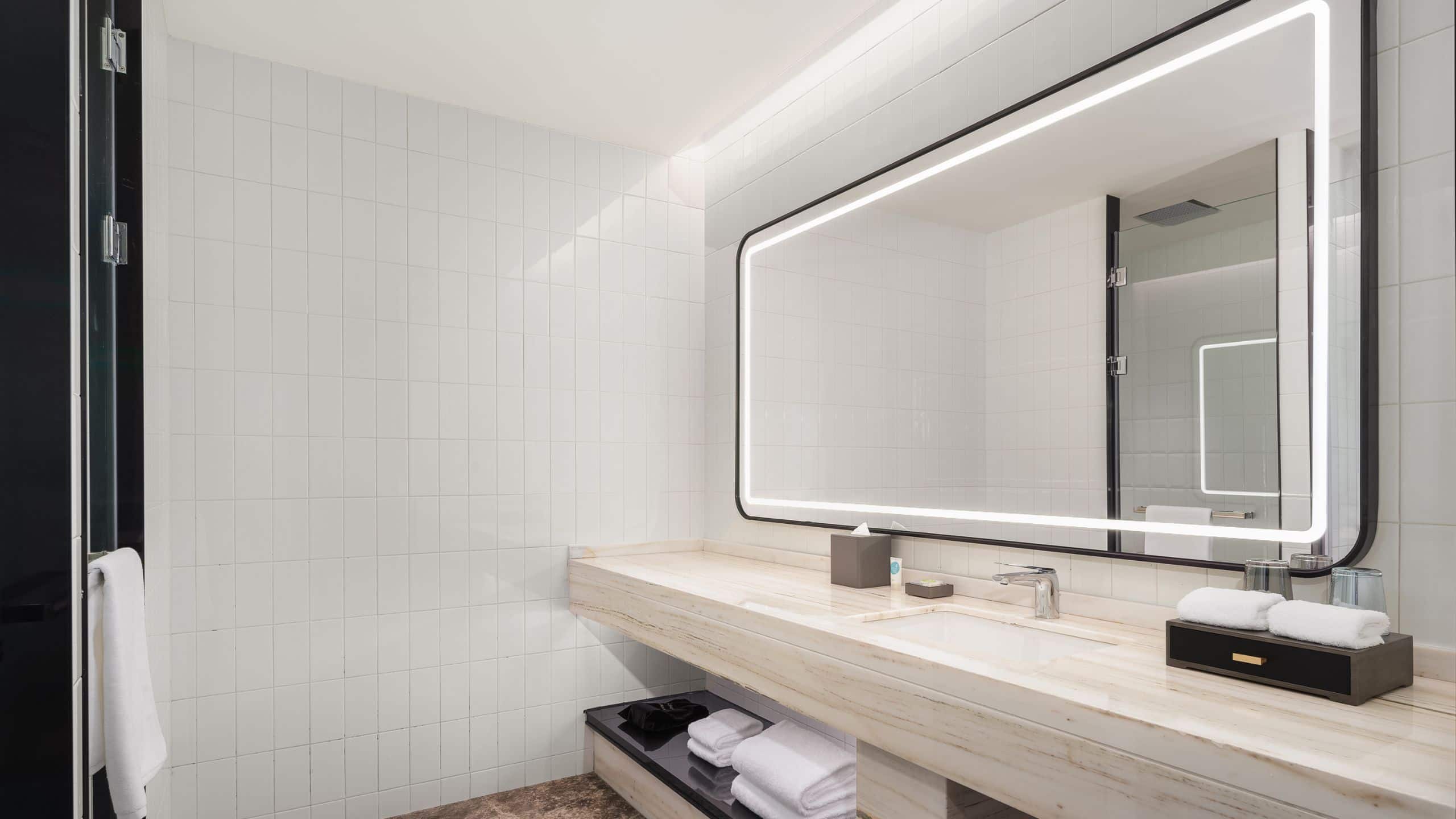 1 King Bed - Image 2