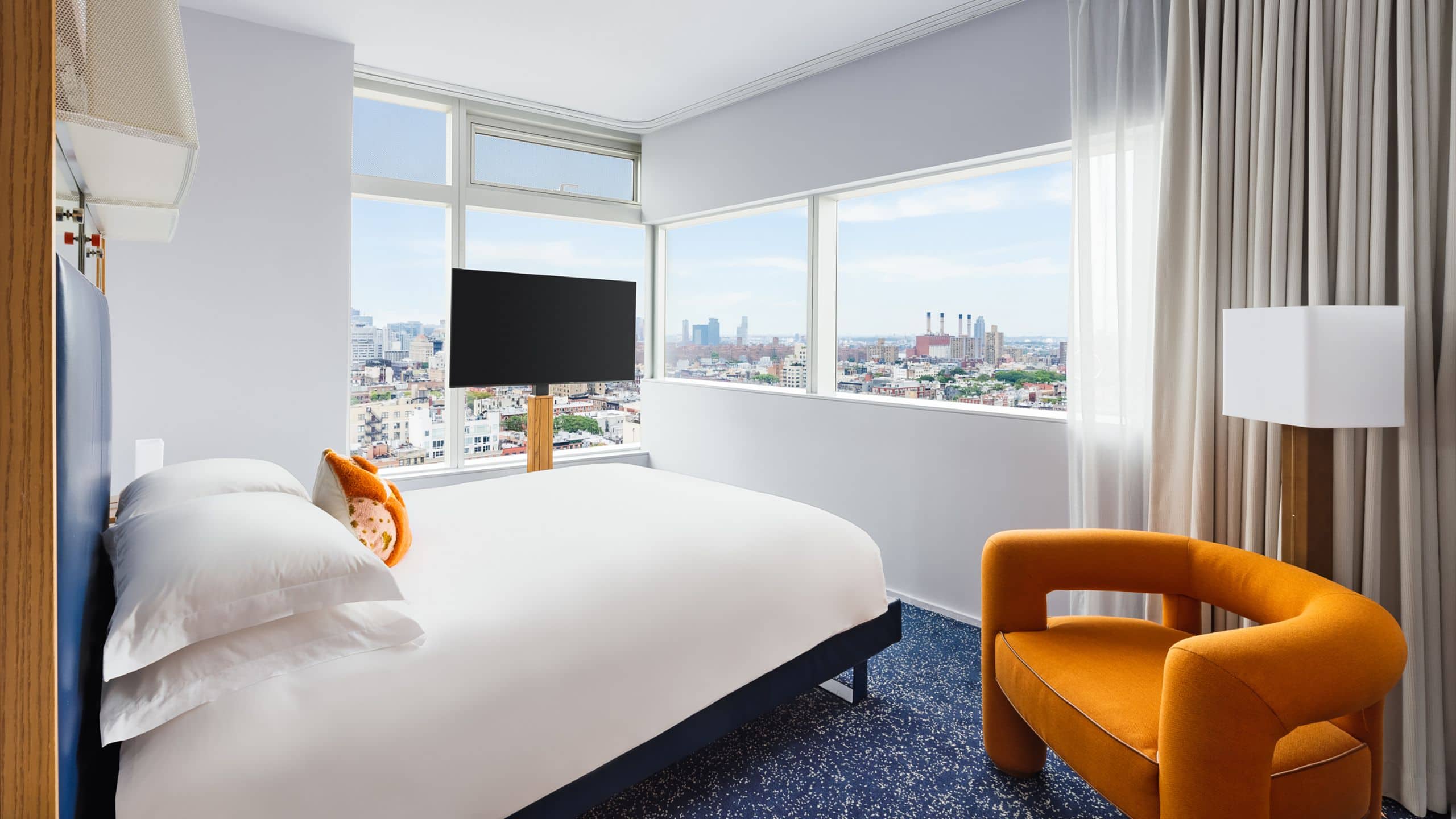 Standard Queen Accessible - Image 2