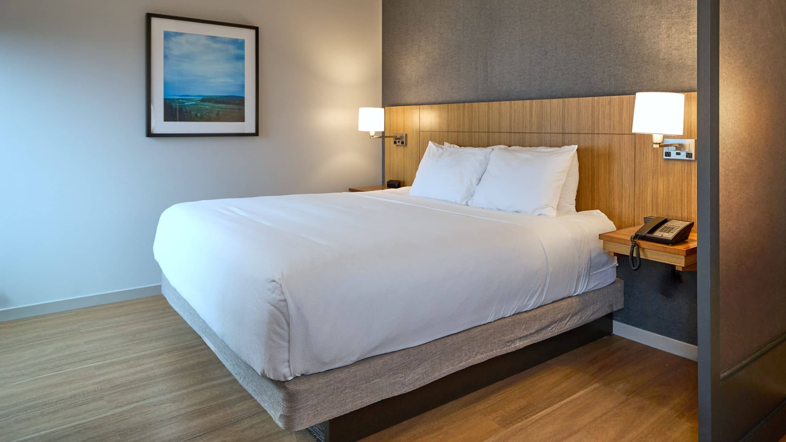 King Bed (with sofa bed) - Image 10