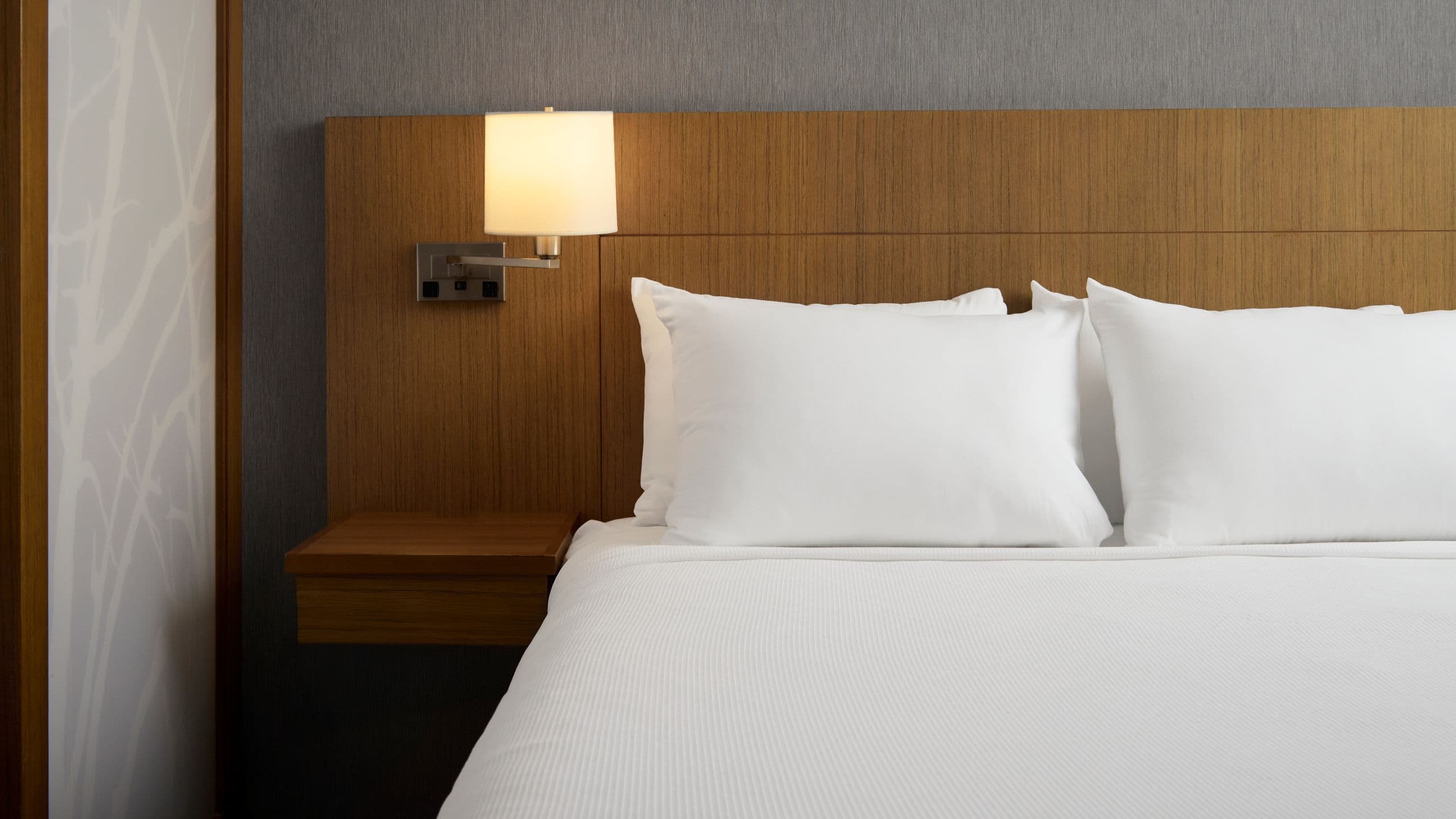 King Bed (with sofa bed) - Image 2