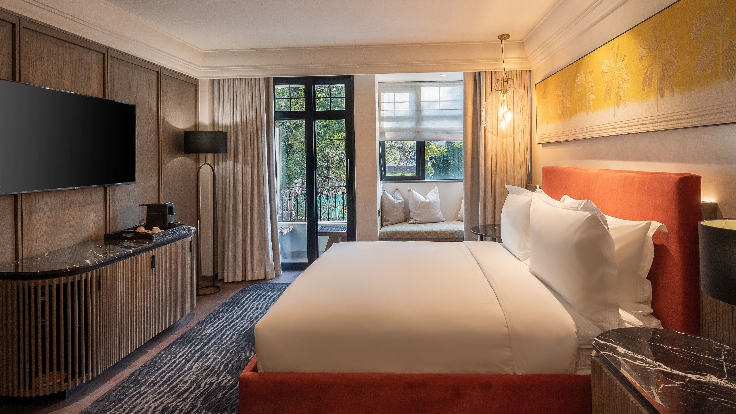 1 King Bed - Image 1