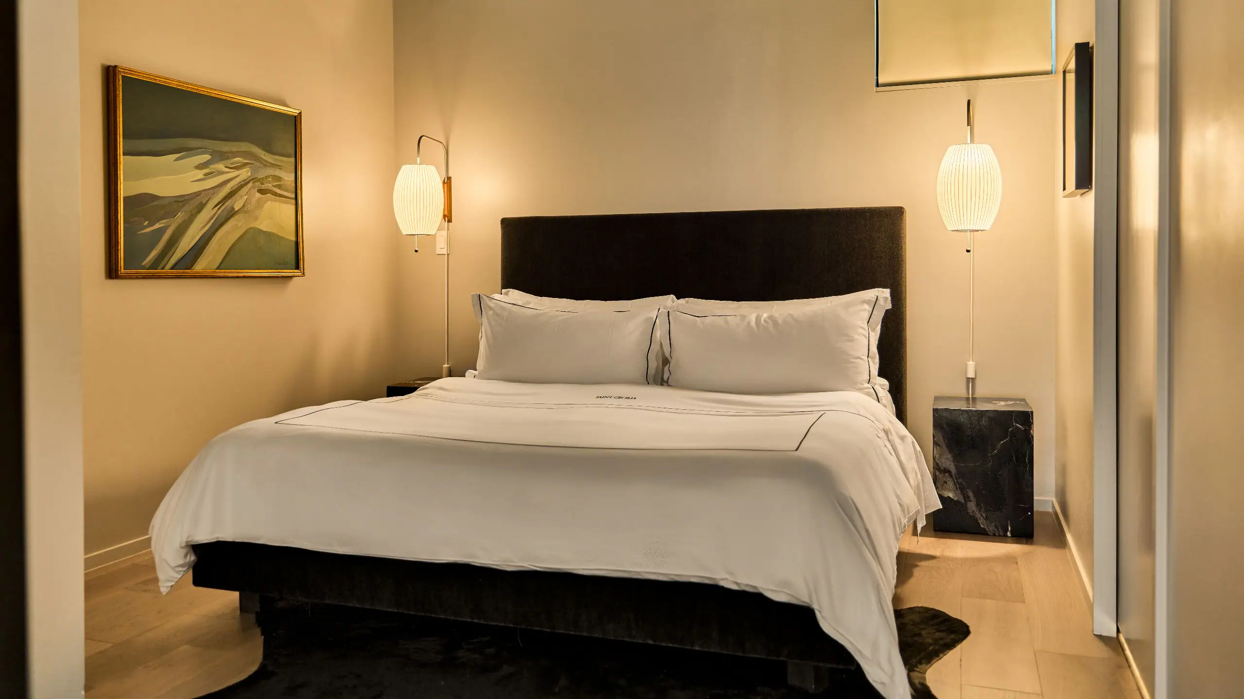 Garden King Suite with Patio - Image 2