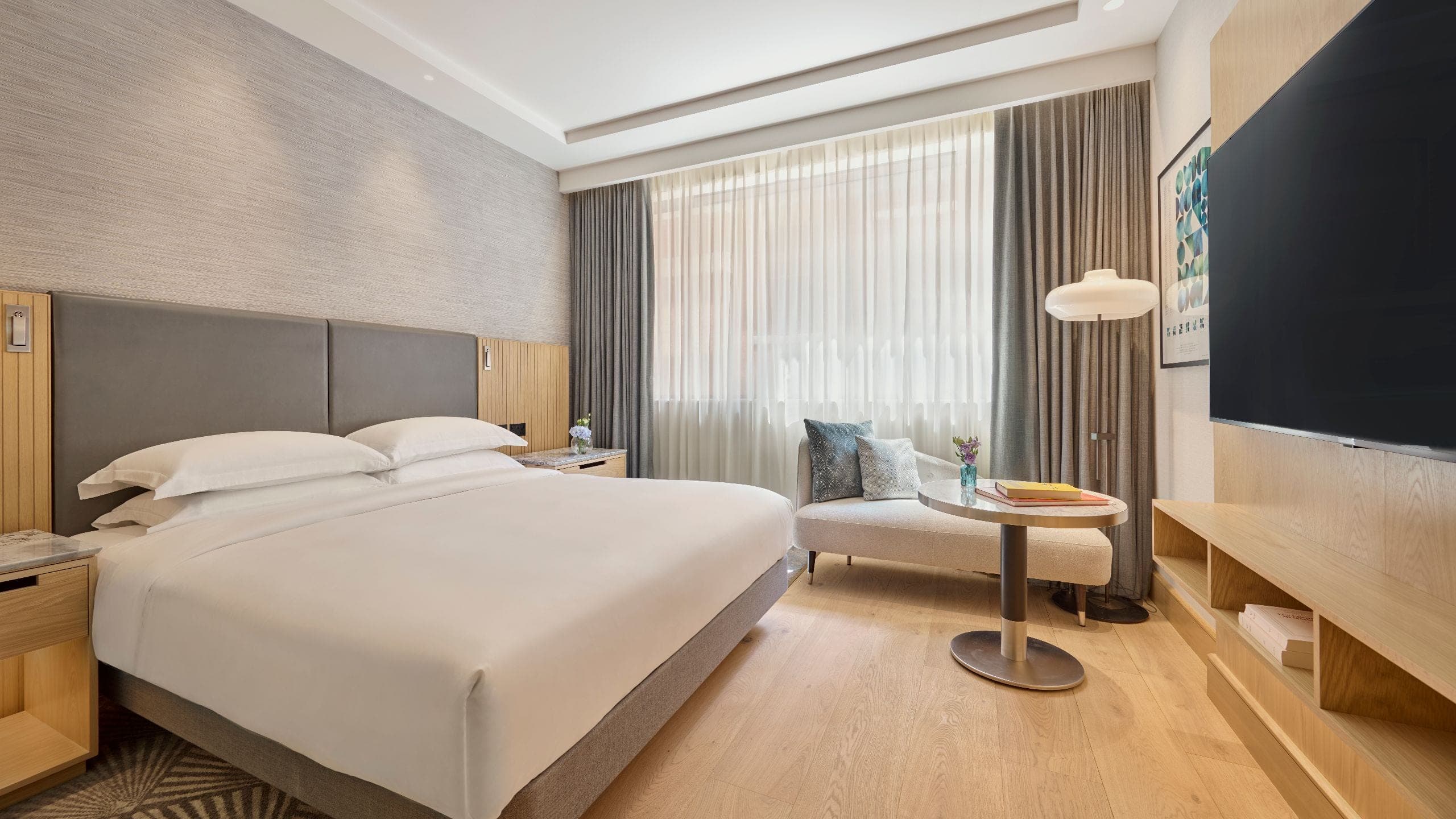 Hyatt Regency London Olympia - Image 1