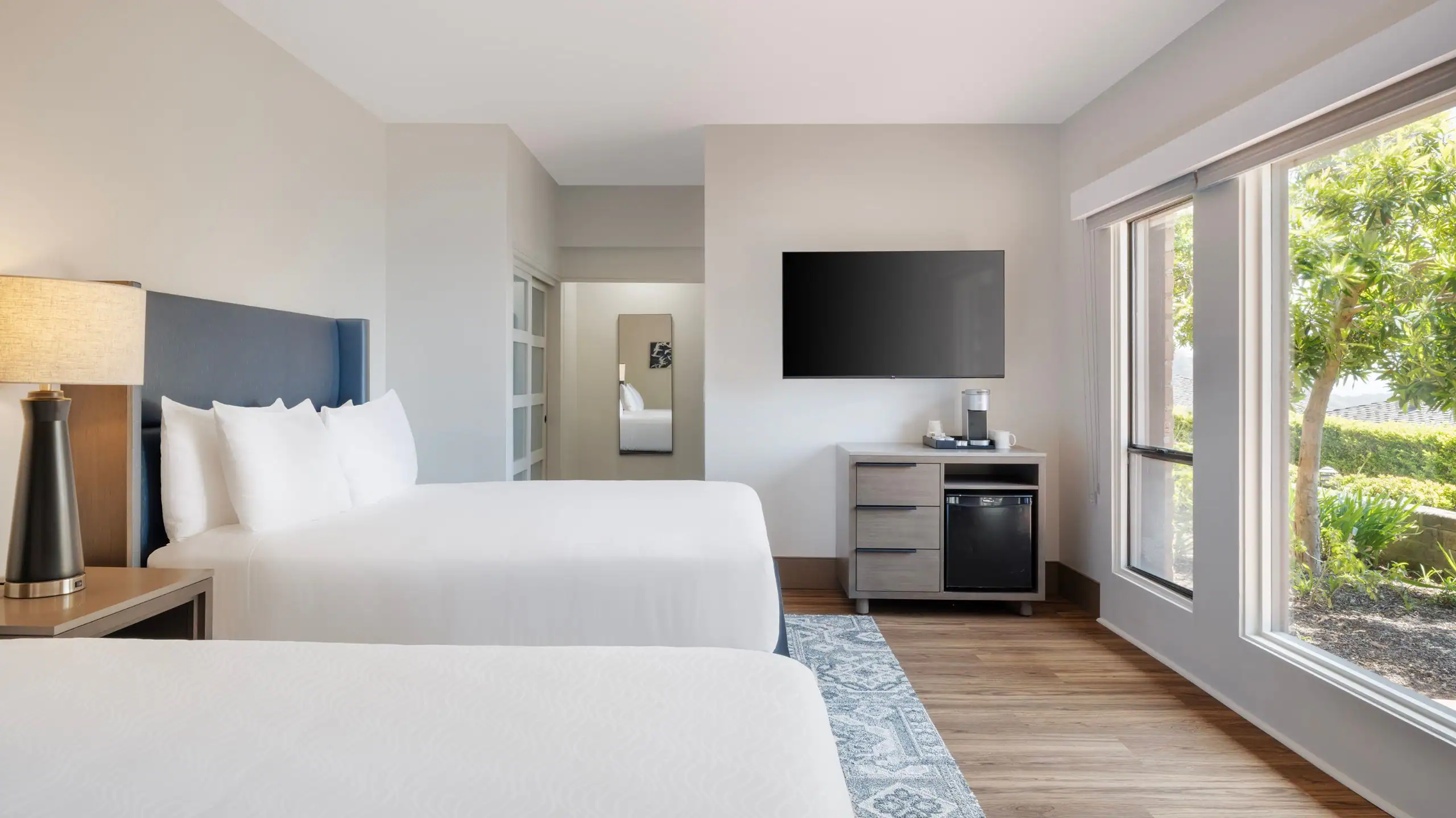 2 Queen Beds With Garden View - Image 1