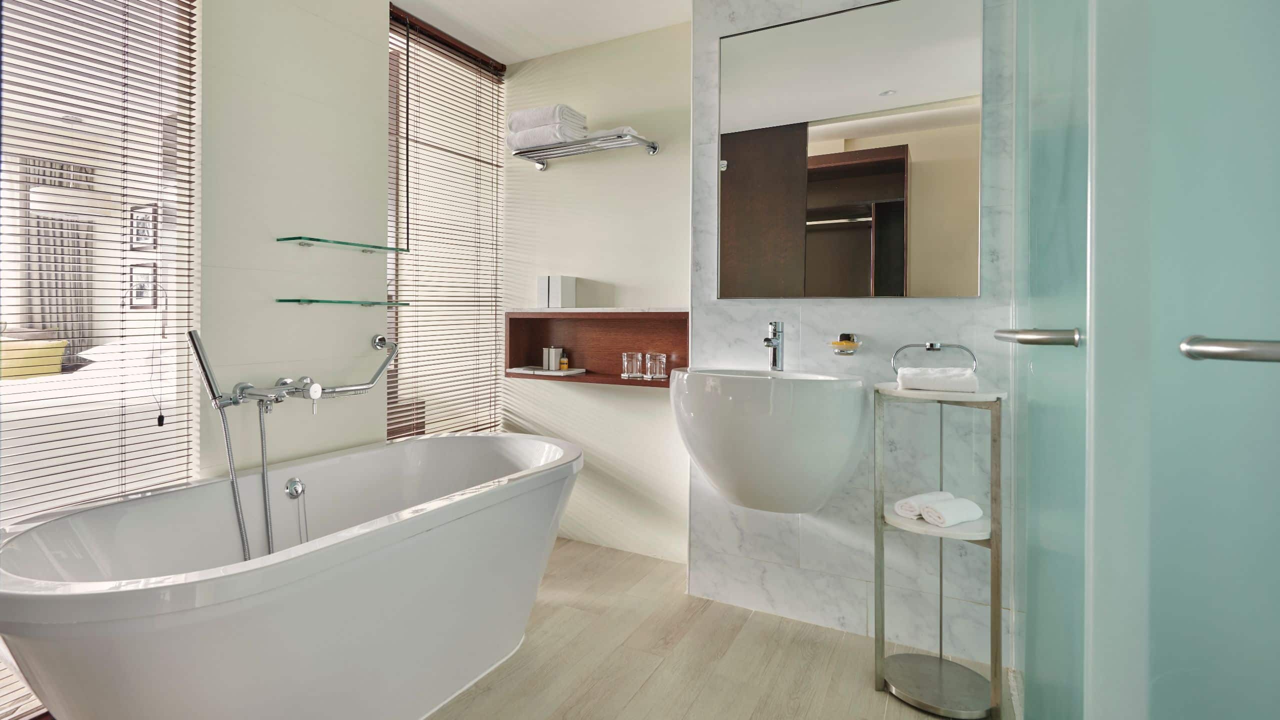 1 King Bed - Image 2