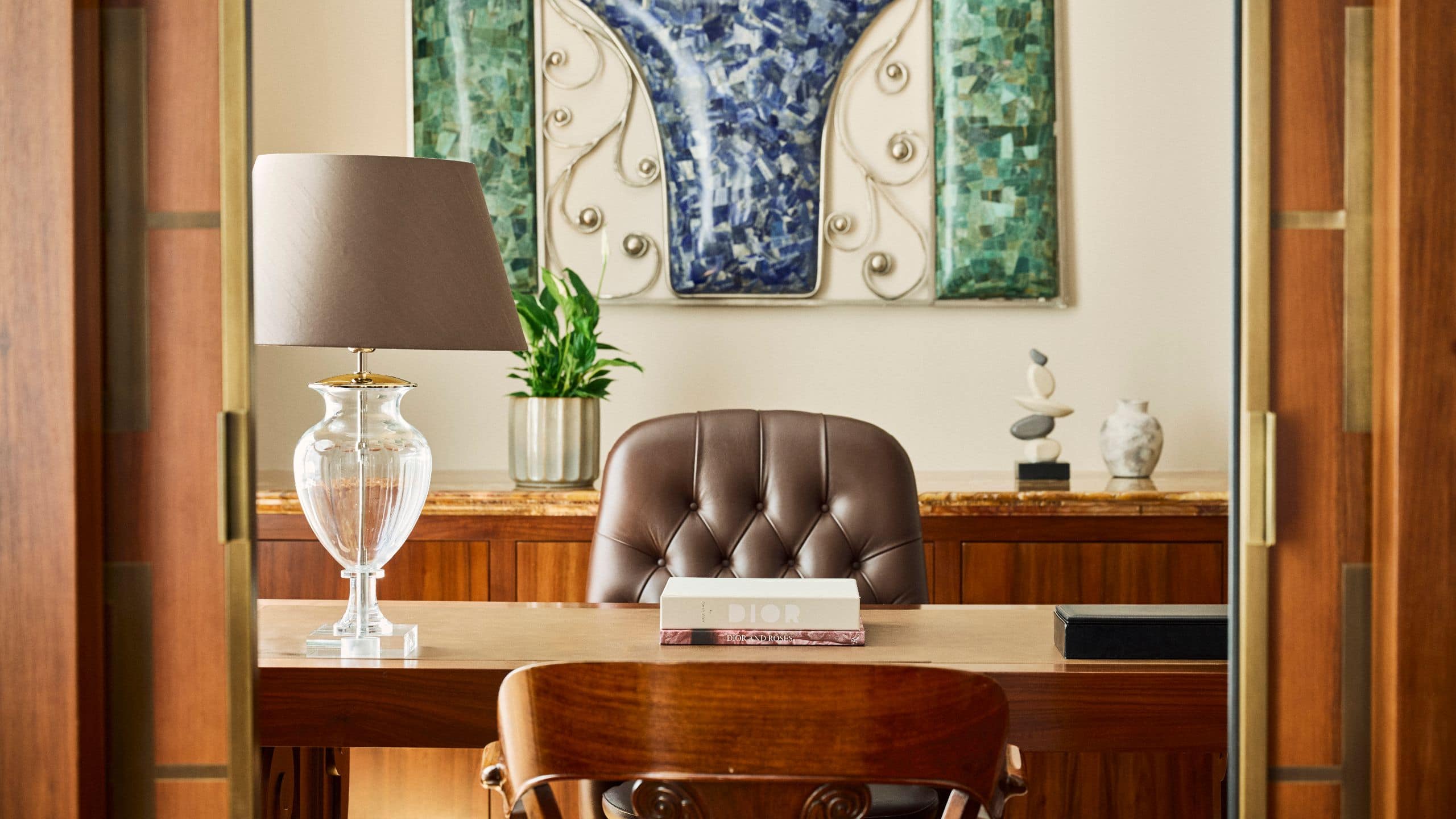 Diplomat Suite - Image 5