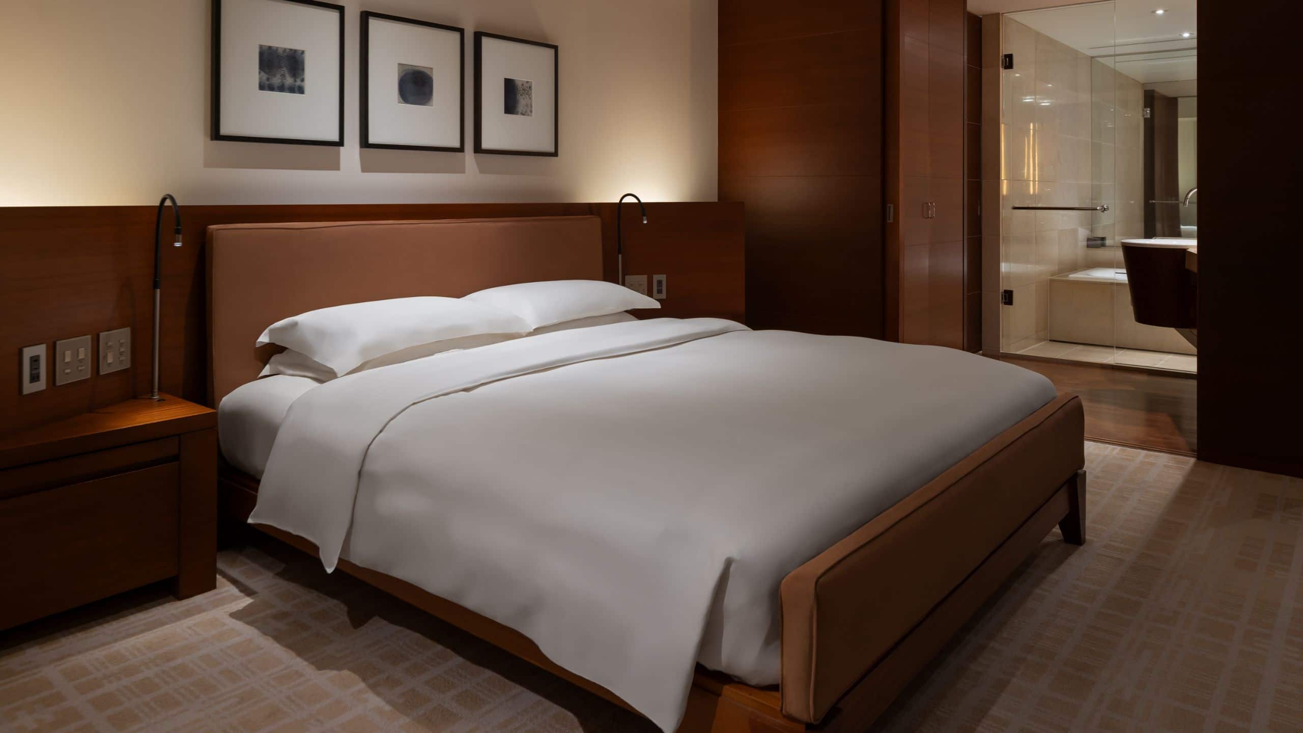 1 King Bed - Image 5