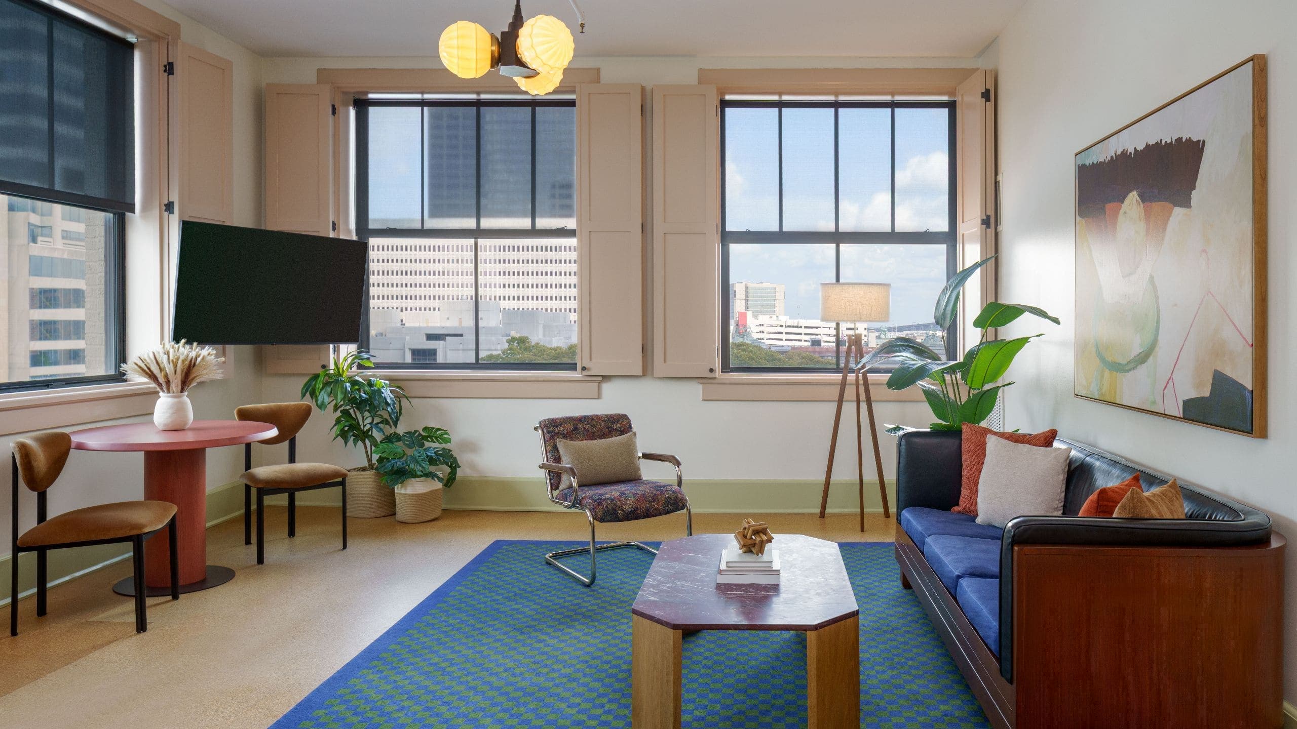 1 Bedroom Suite - Image 2