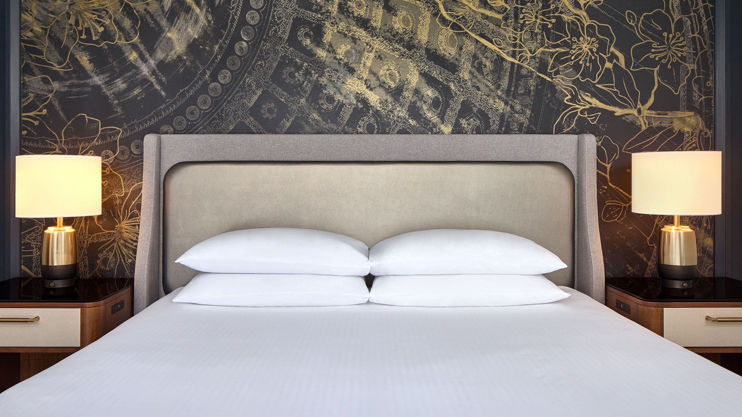 Executive King Suite - Image 3