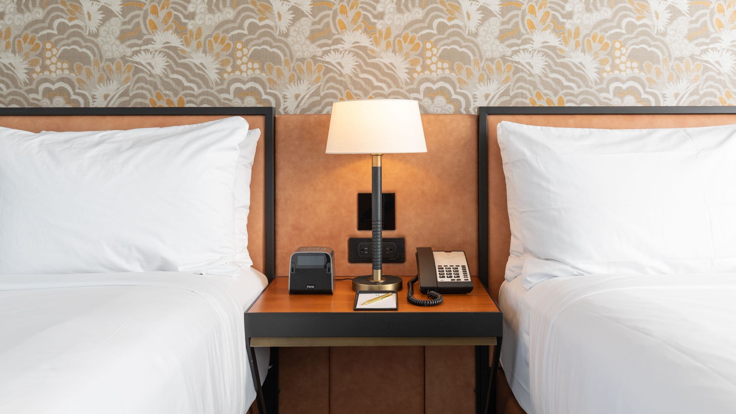 Two Queen Accessible Transfer Shower - Image 2