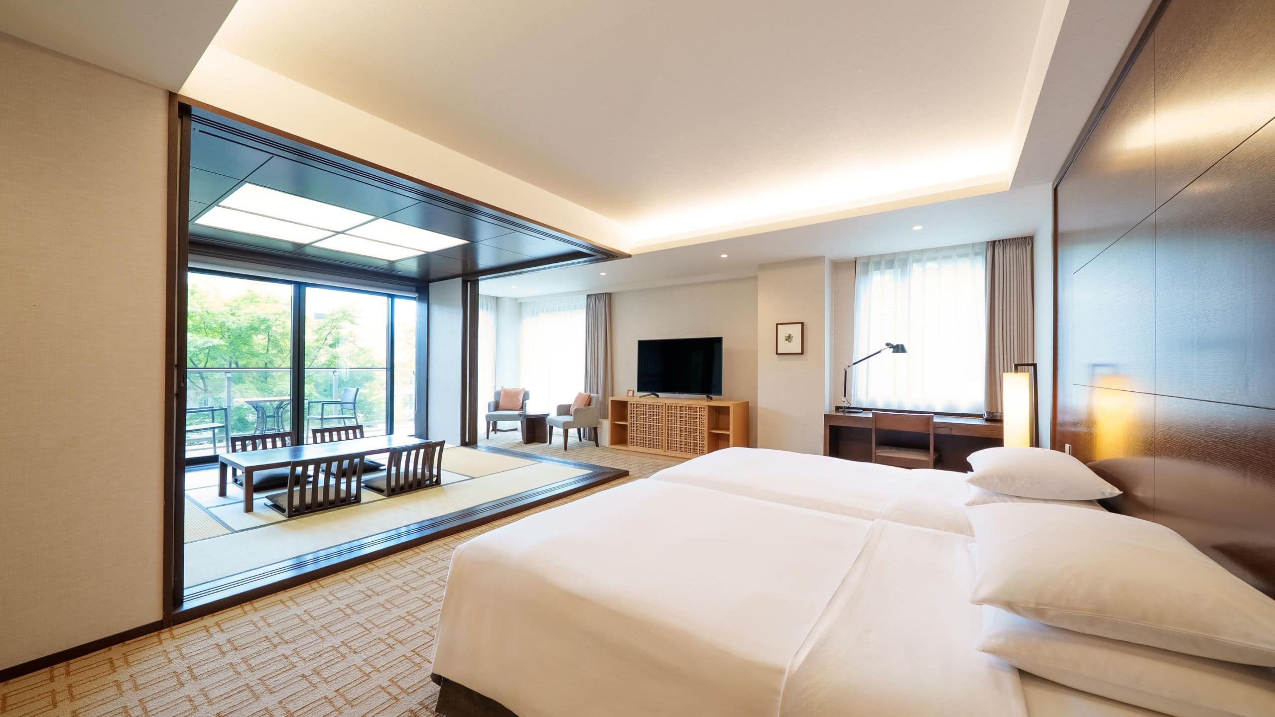 Regency Suite, 2 Twin Beds , Tatami Living - Image 1