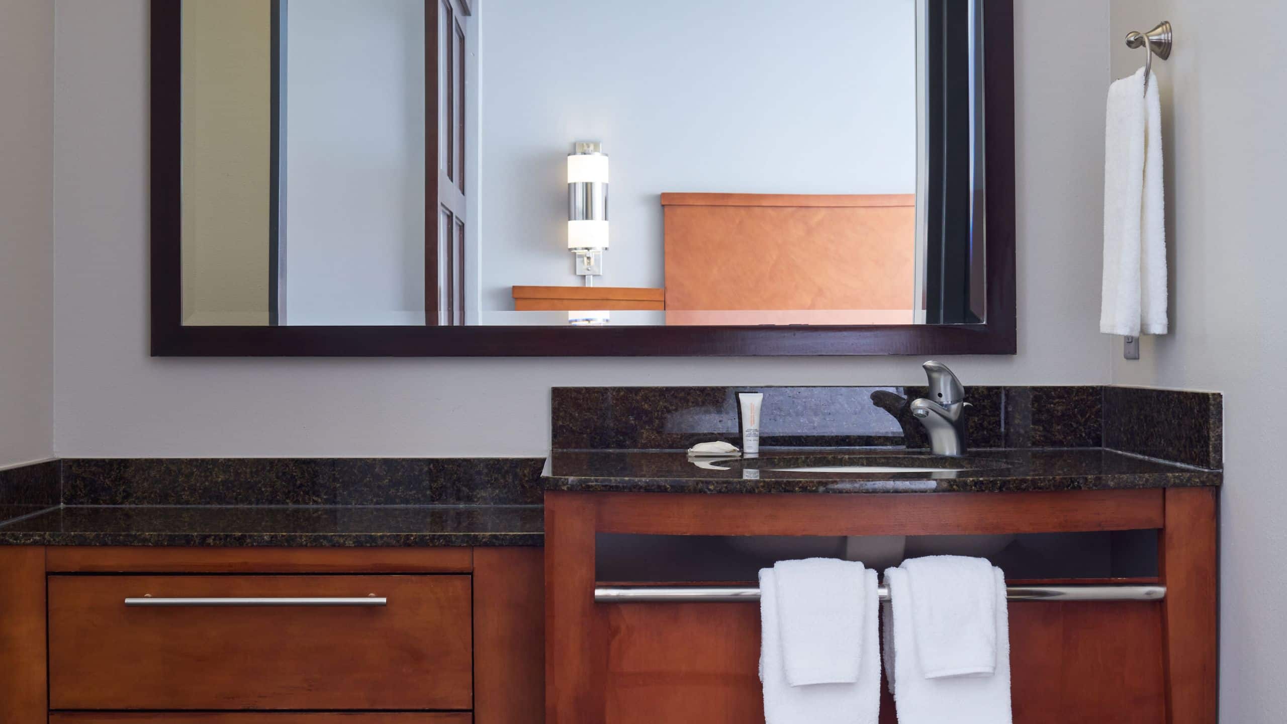 King Bed (With Sofa Bed) - Image 8