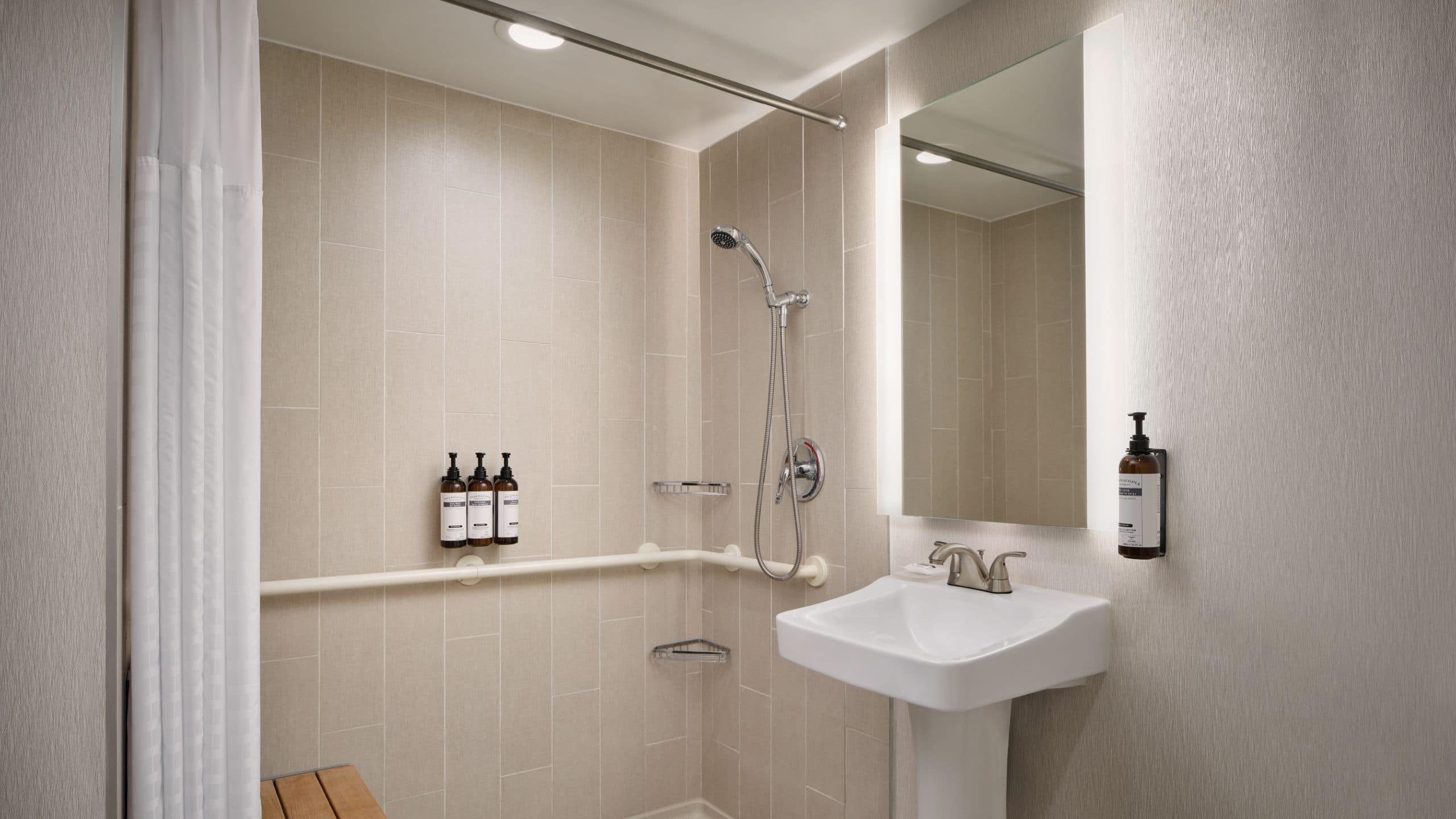 Hyatt Regency Suites Atlanta Northwest - Image 2