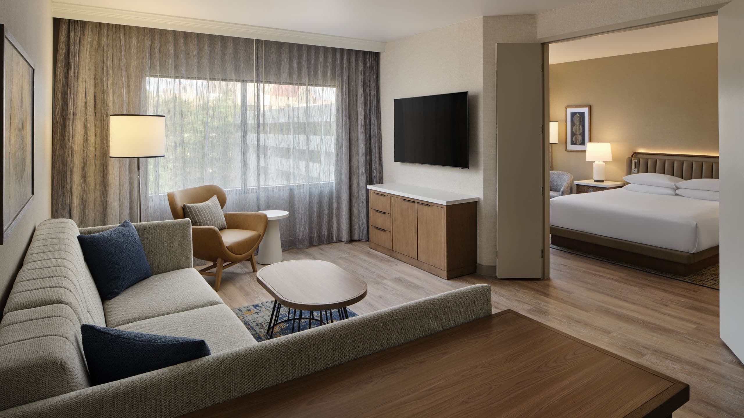 Hyatt Regency Suites Atlanta Northwest - Image 4