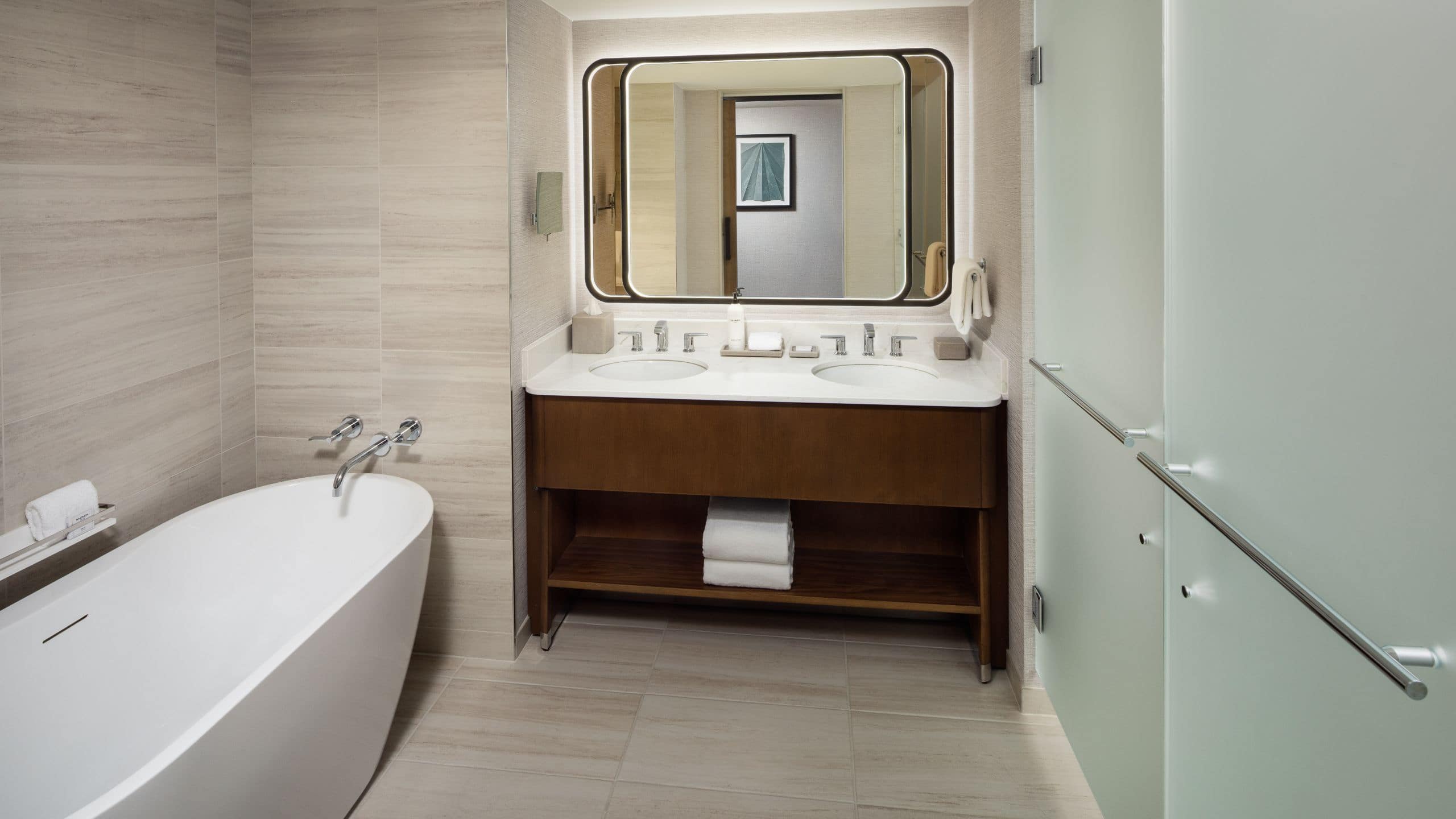 Executive Suite - Image 3