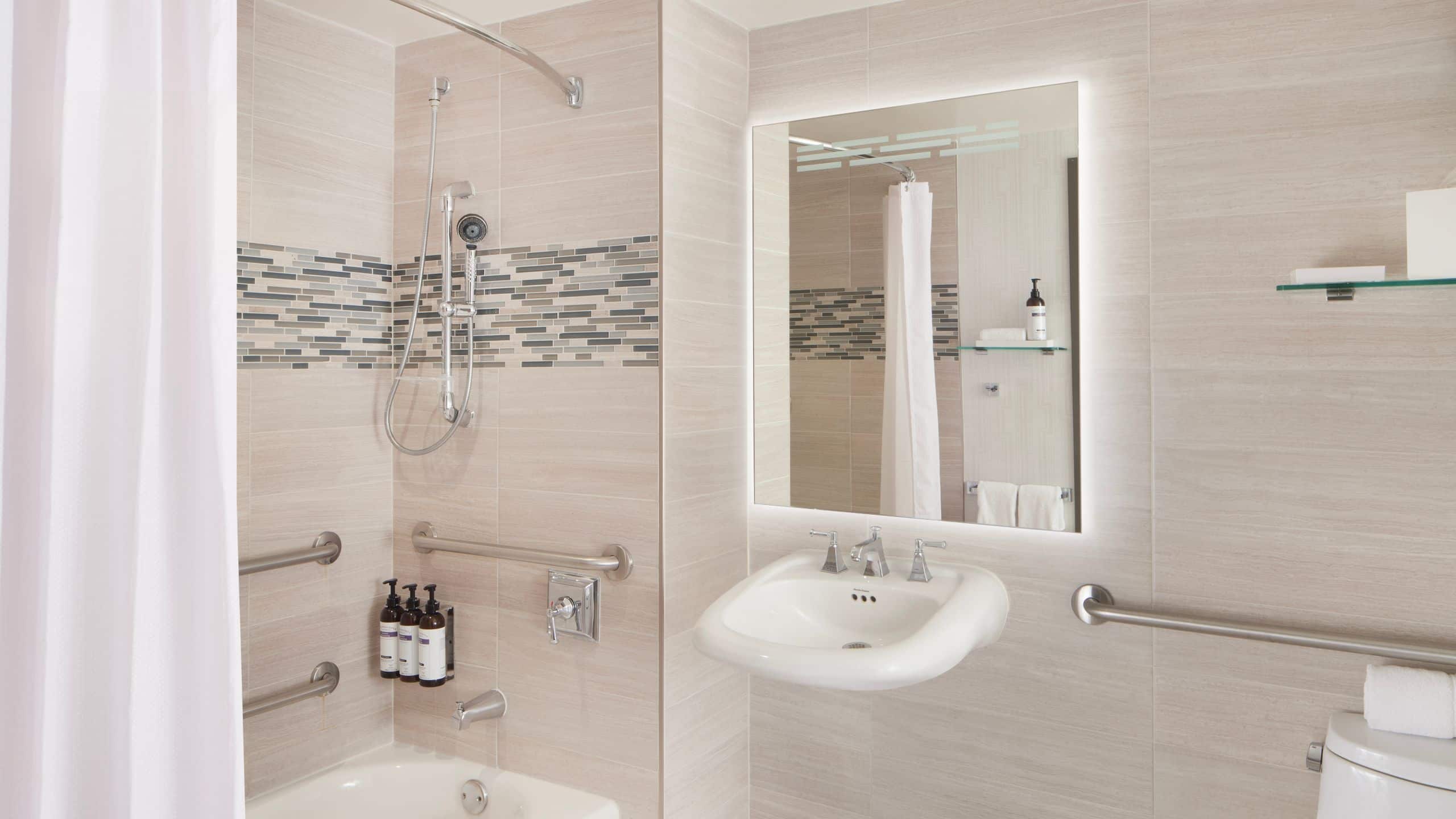 Hyatt Regency Dallas - Image 5