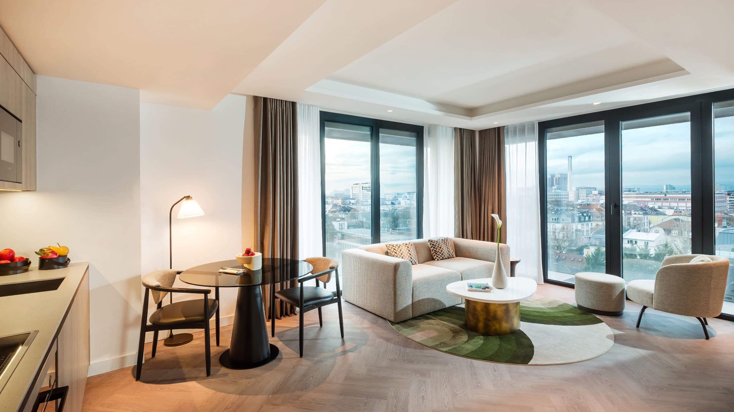 Corner King Suite - Image 1