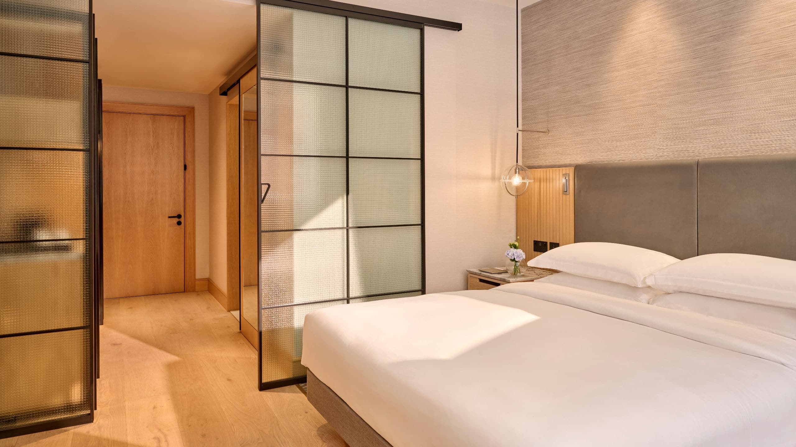 Hyatt Regency London Olympia - Image 2