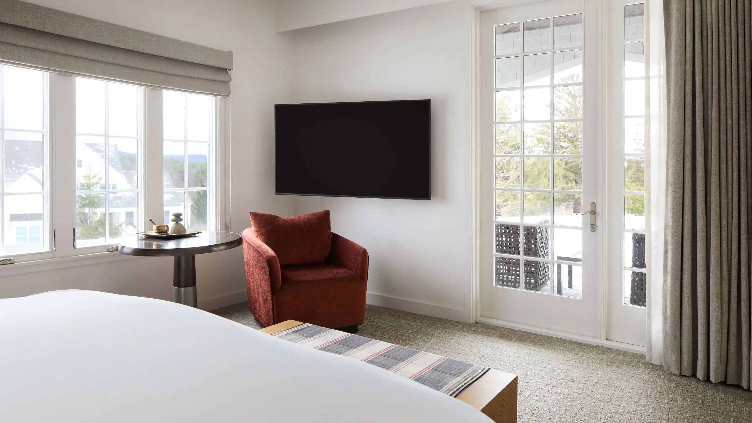 Miraval Suite Accessible with 1 King Bed and Roll-in Shower - Image 1