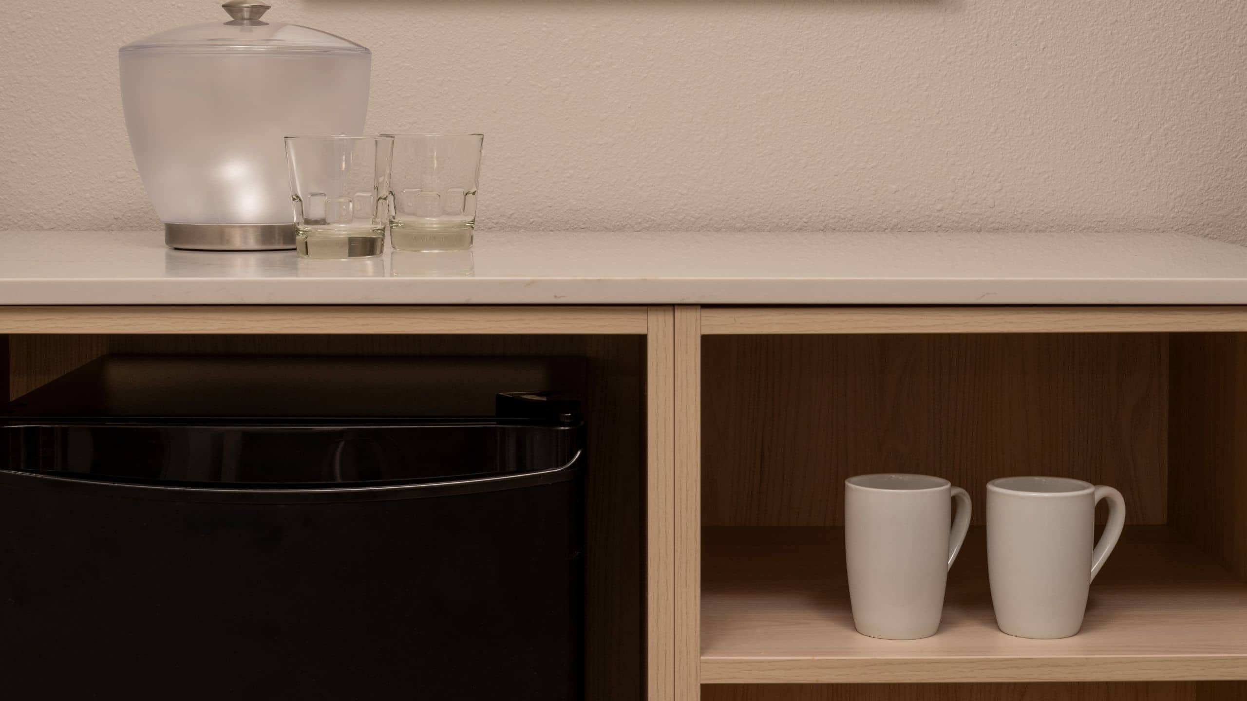 Two Double Beds (with sofa bed) - Image 3