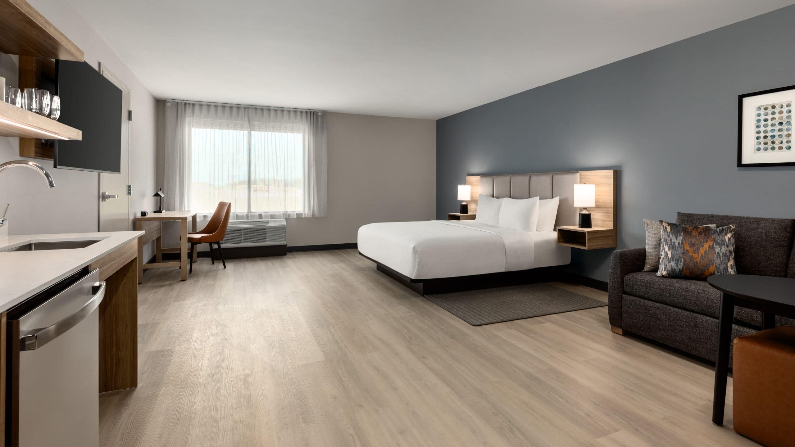 Hyatt Studios Harrisonburg - Image 2