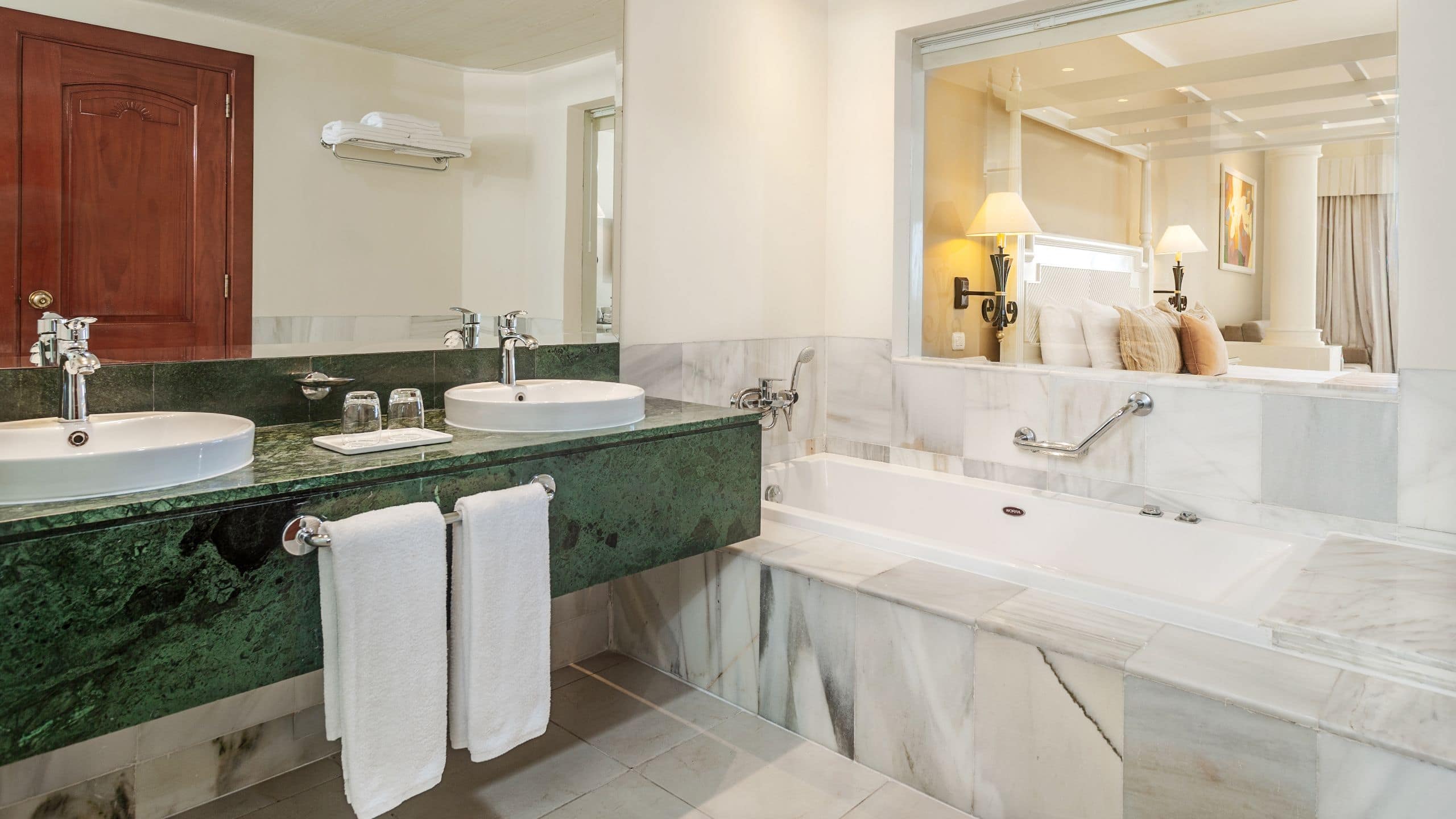 Bahia Principe Luxury Runaway Bay - Image 4